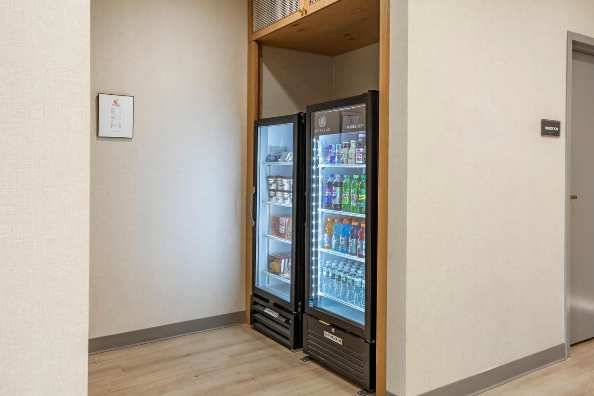 Comfort Inn & Suites Newark Liberty International Airport gallery photo in Newark, NJ — image 86