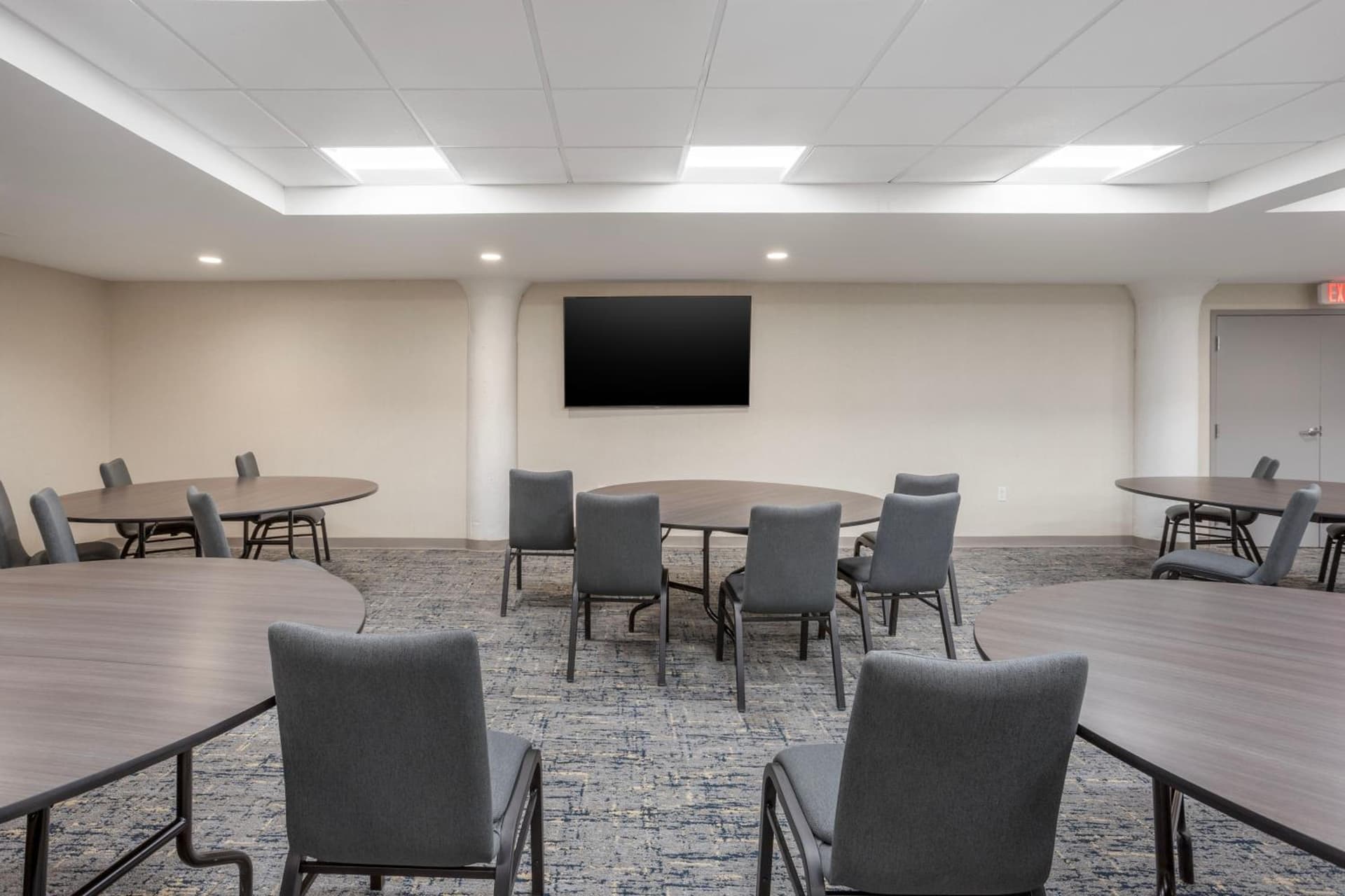 Comfort Inn & Suites Newark Liberty International Airport gallery photo in Newark, NJ — image 127
