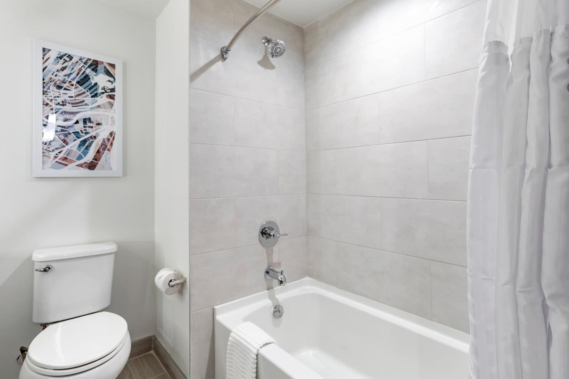 Comfort Inn & Suites Newark Liberty International Airport gallery photo in Newark, NJ — image 131