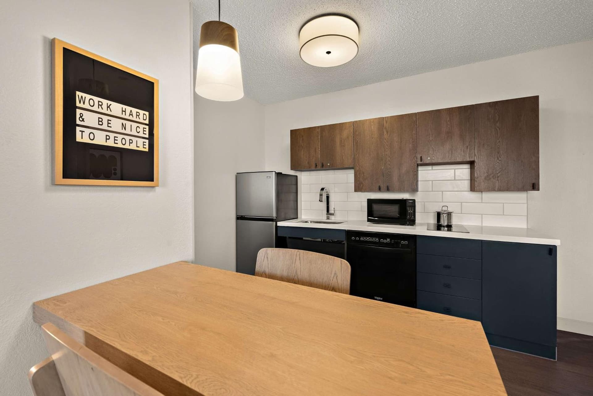 Sonesta Simply Suites Jersey City gallery photo in Jersey City, NJ — image 40