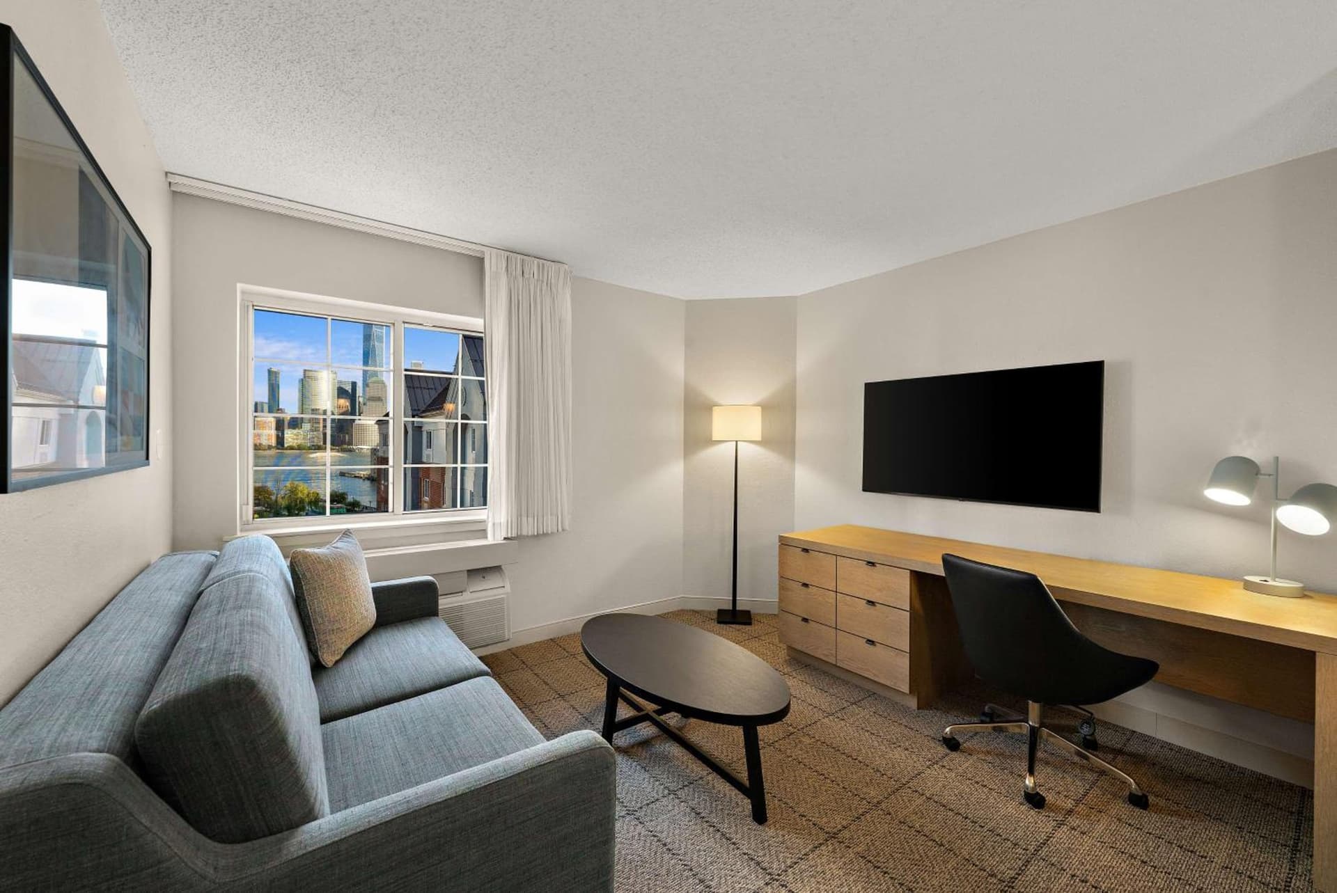 Sonesta Simply Suites Jersey City gallery photo in Jersey City, NJ — image 58