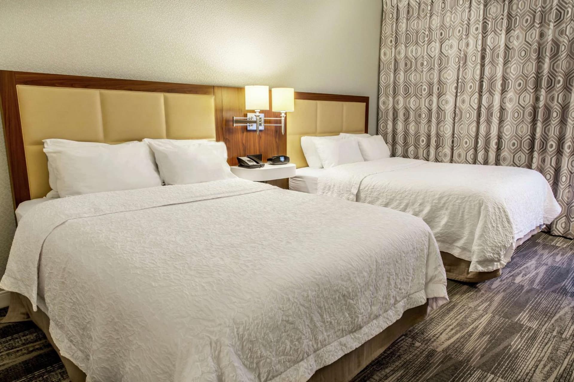 Hampton Inn Minneapolis St. Paul-Woodbury gallery photo in Woodbury, MN — image 21