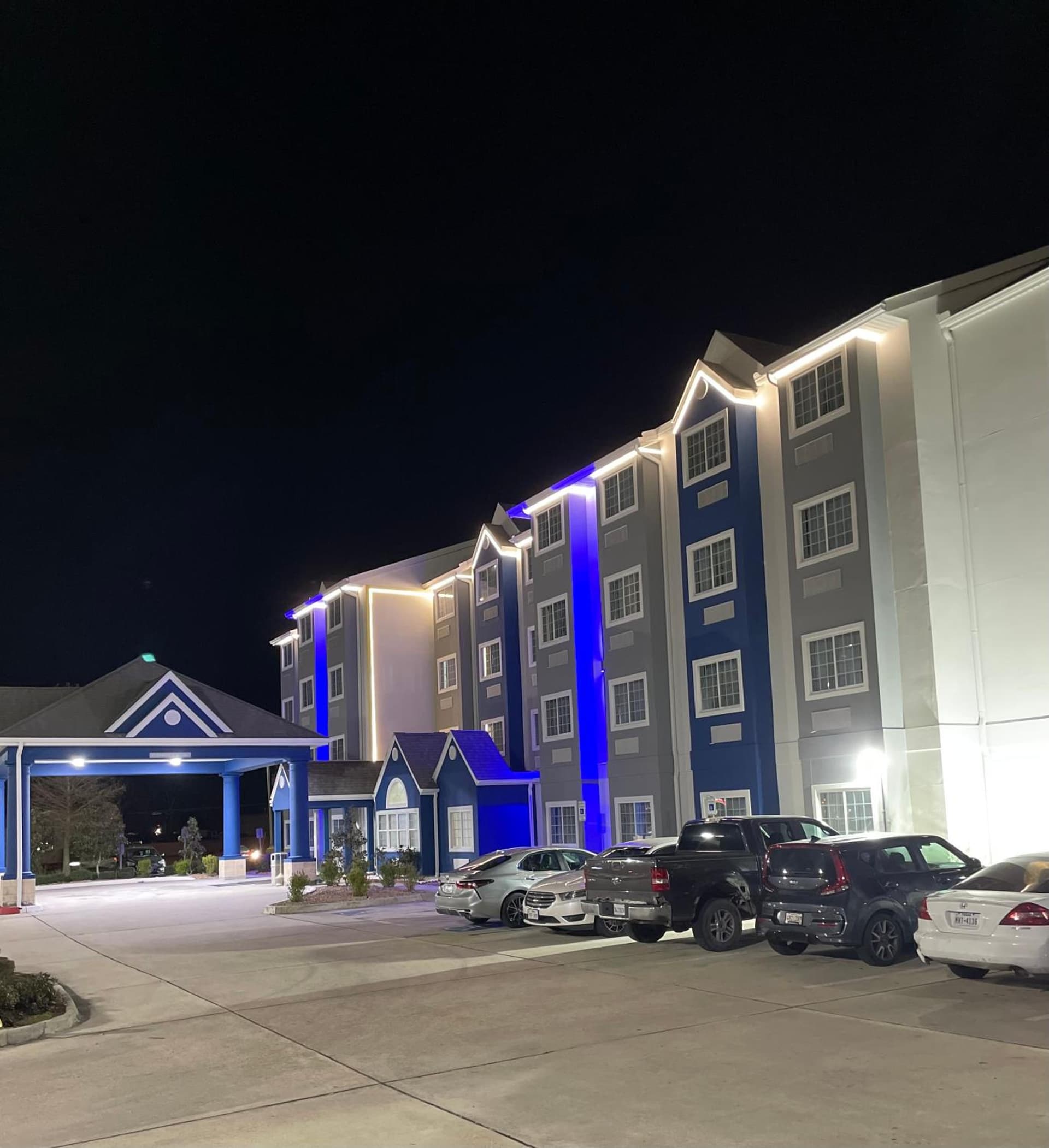 Microtel Inn and Suites Baton Rouge Airport gallery photo in Baton Rouge, LA — image 30