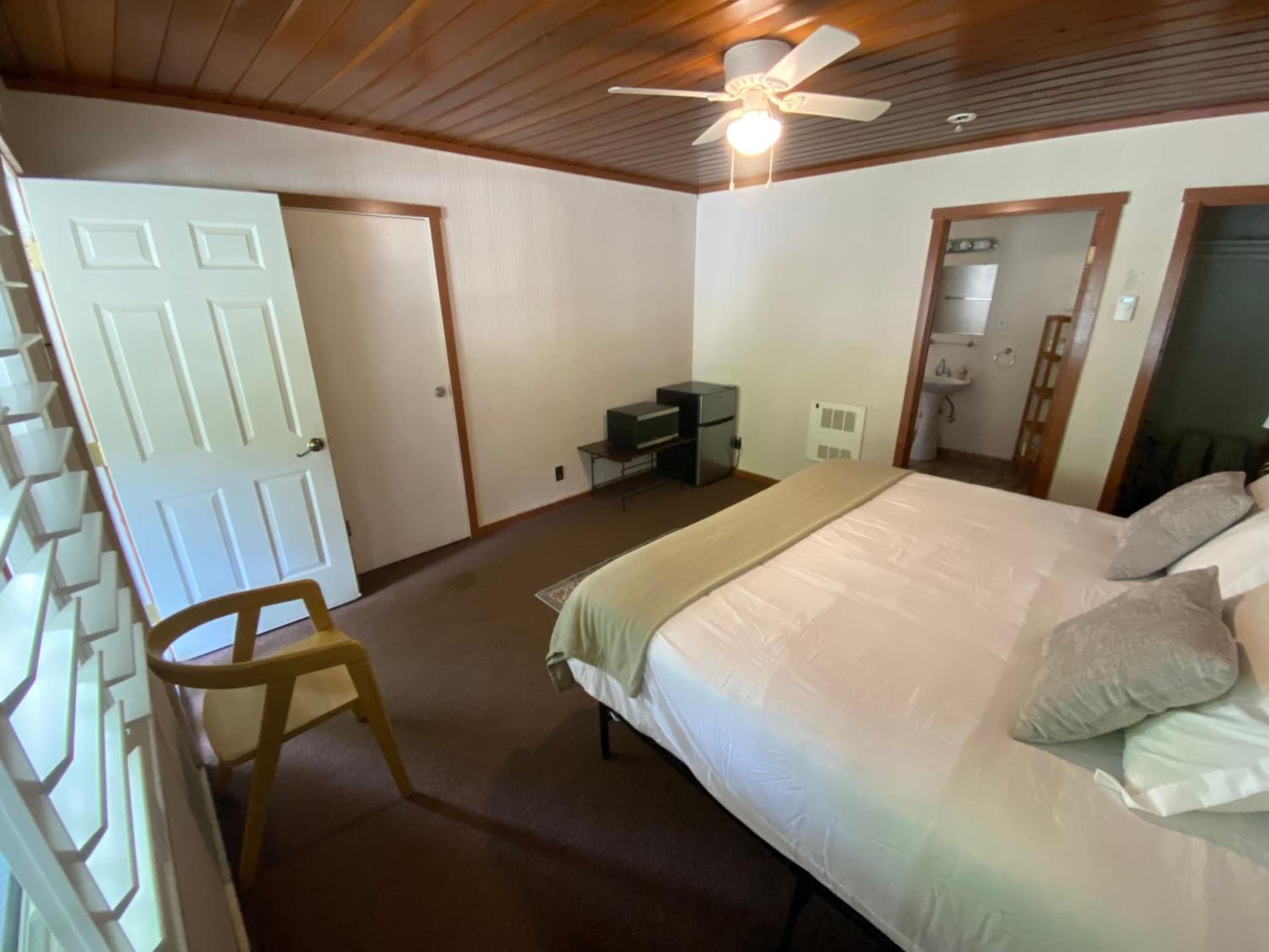 Seven Circles Lodge&Retreat gallery photo in Badger — image 15