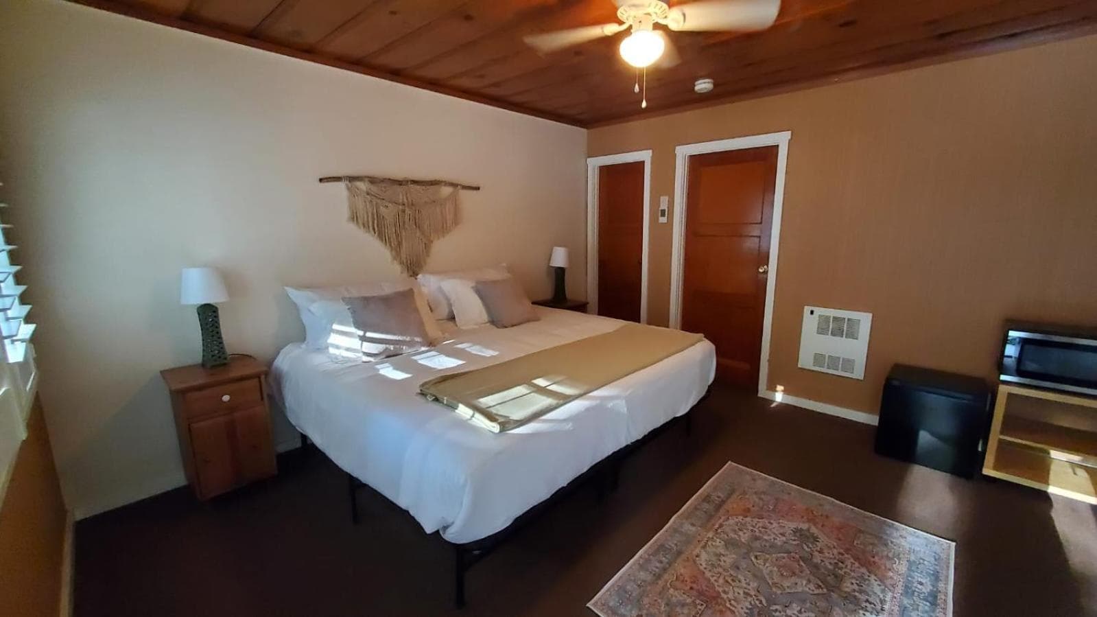 Seven Circles Lodge&Retreat gallery photo in Badger — image 9