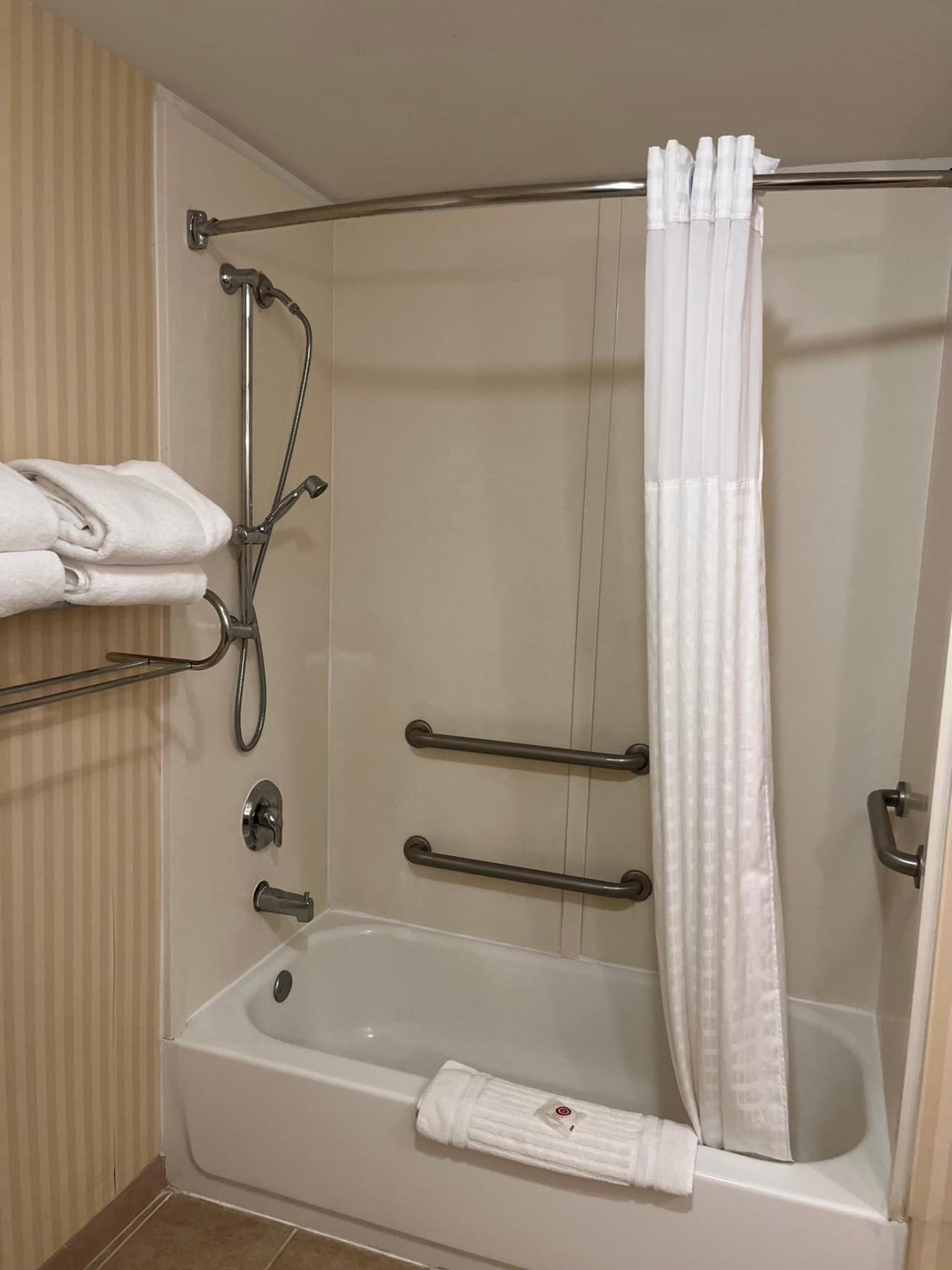 Garner Hotel Mahwah by IHG gallery photo in Mahwah, NJ — image 21