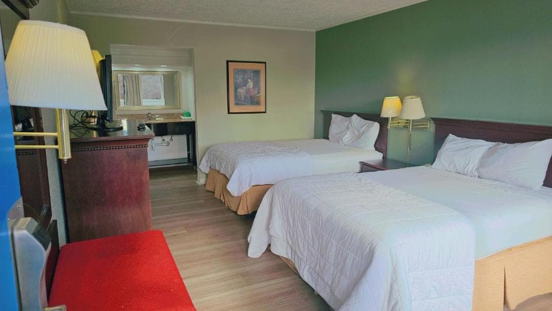 Astoria Hotel North property views in Danville, VA — gallery photo 3
