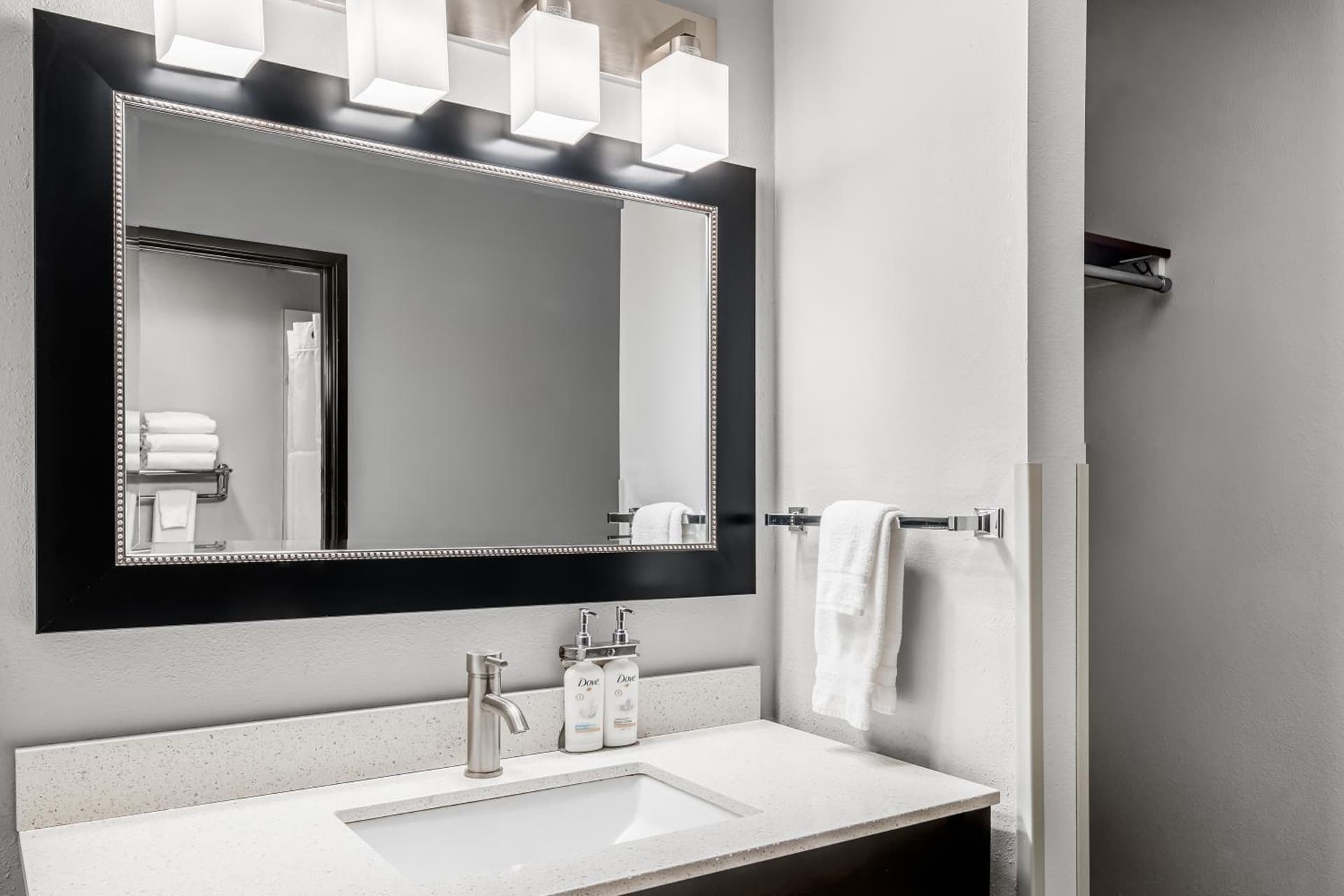Garner Hotel Auburn - Seattle by IHG gallery photo in Auburn, WA — image 11