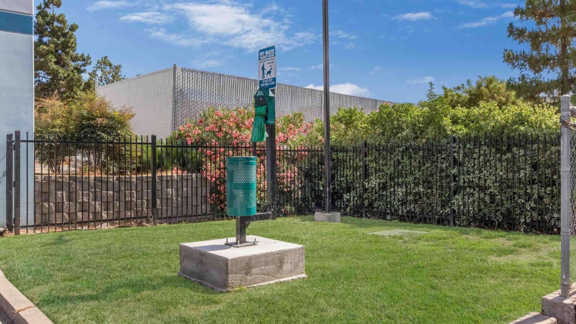 Motel 6-Fremont, CA - South gallery photo in Fremont, CA — image 18