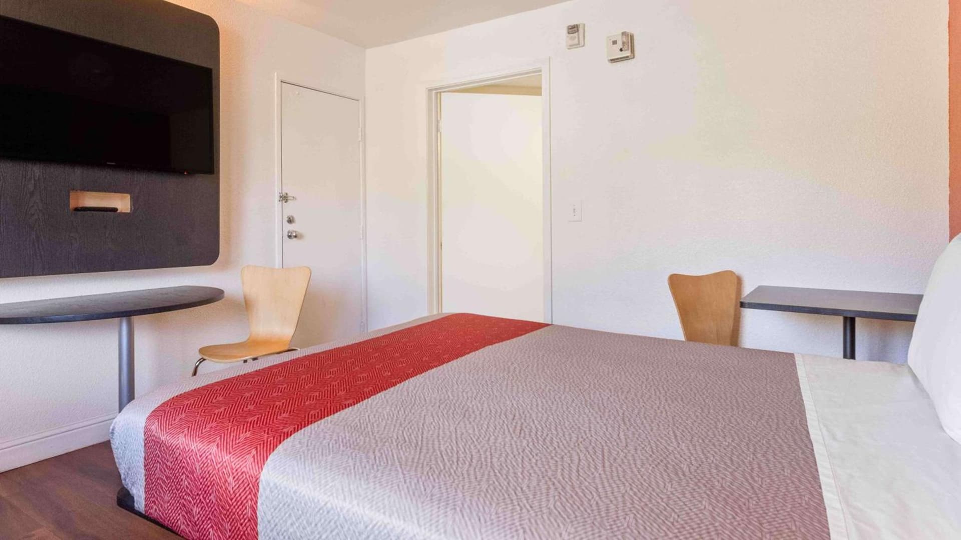 Motel 6-Fremont, CA - South gallery photo in Fremont, CA — image 27