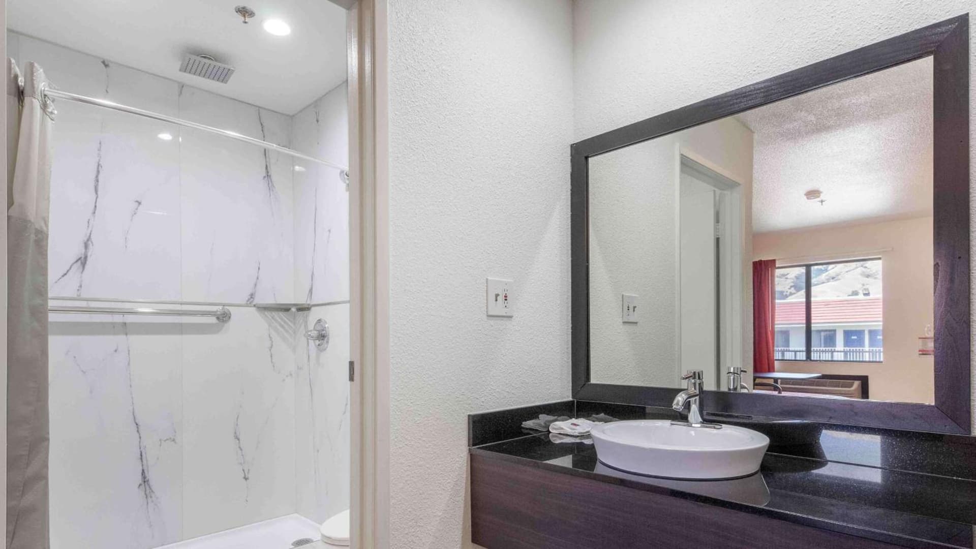 Motel 6-Fremont, CA - South gallery photo in Fremont, CA — image 8