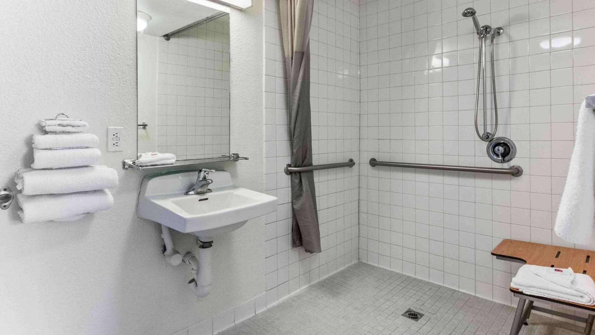 Motel 6-Fremont, CA - South gallery photo in Fremont, CA — image 11