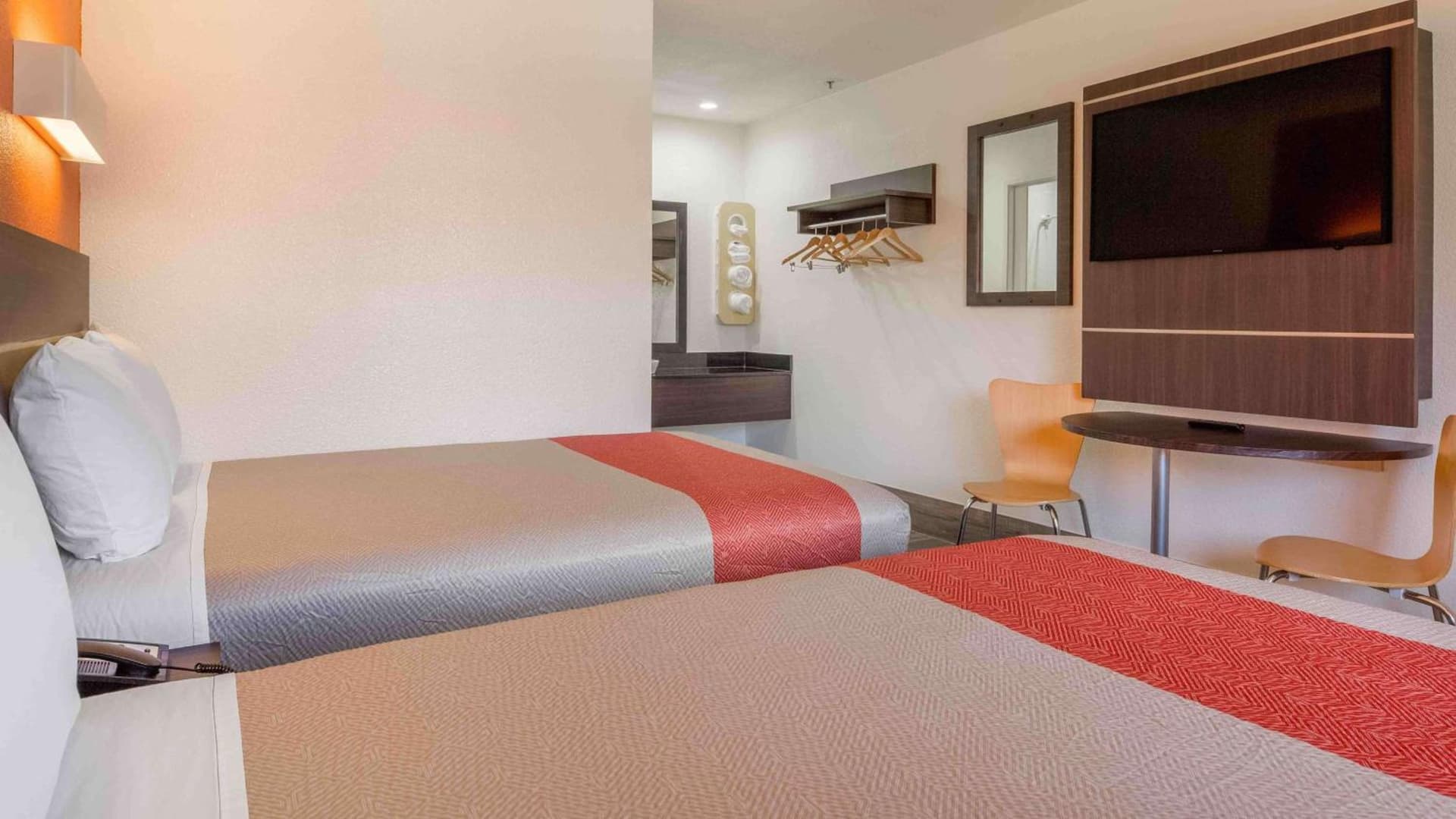 Motel 6-Fremont, CA - South gallery photo in Fremont, CA — image 23