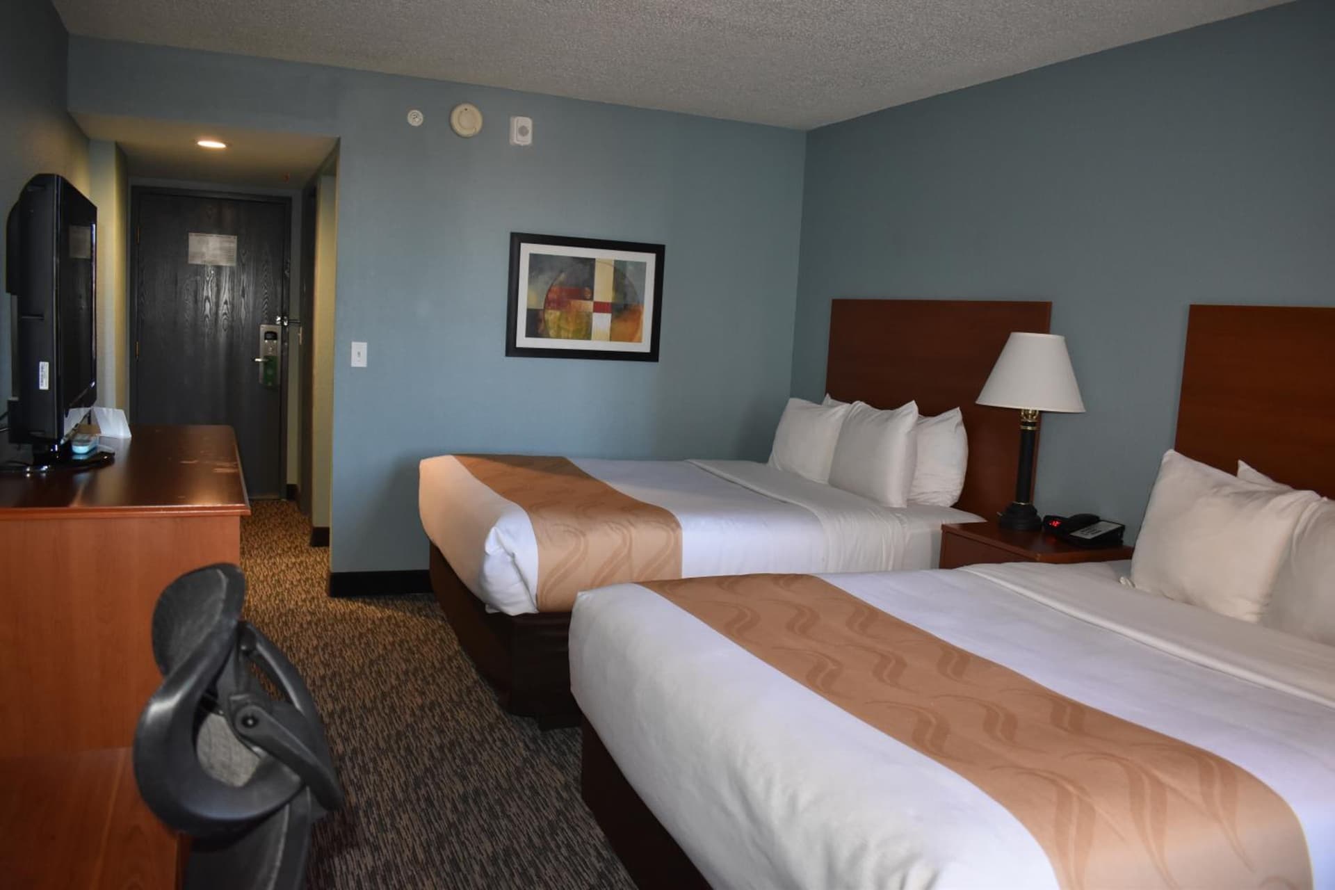 Quality Inn & Suites Garden Of The Gods gallery photo in Colorado Springs, CO — image 7