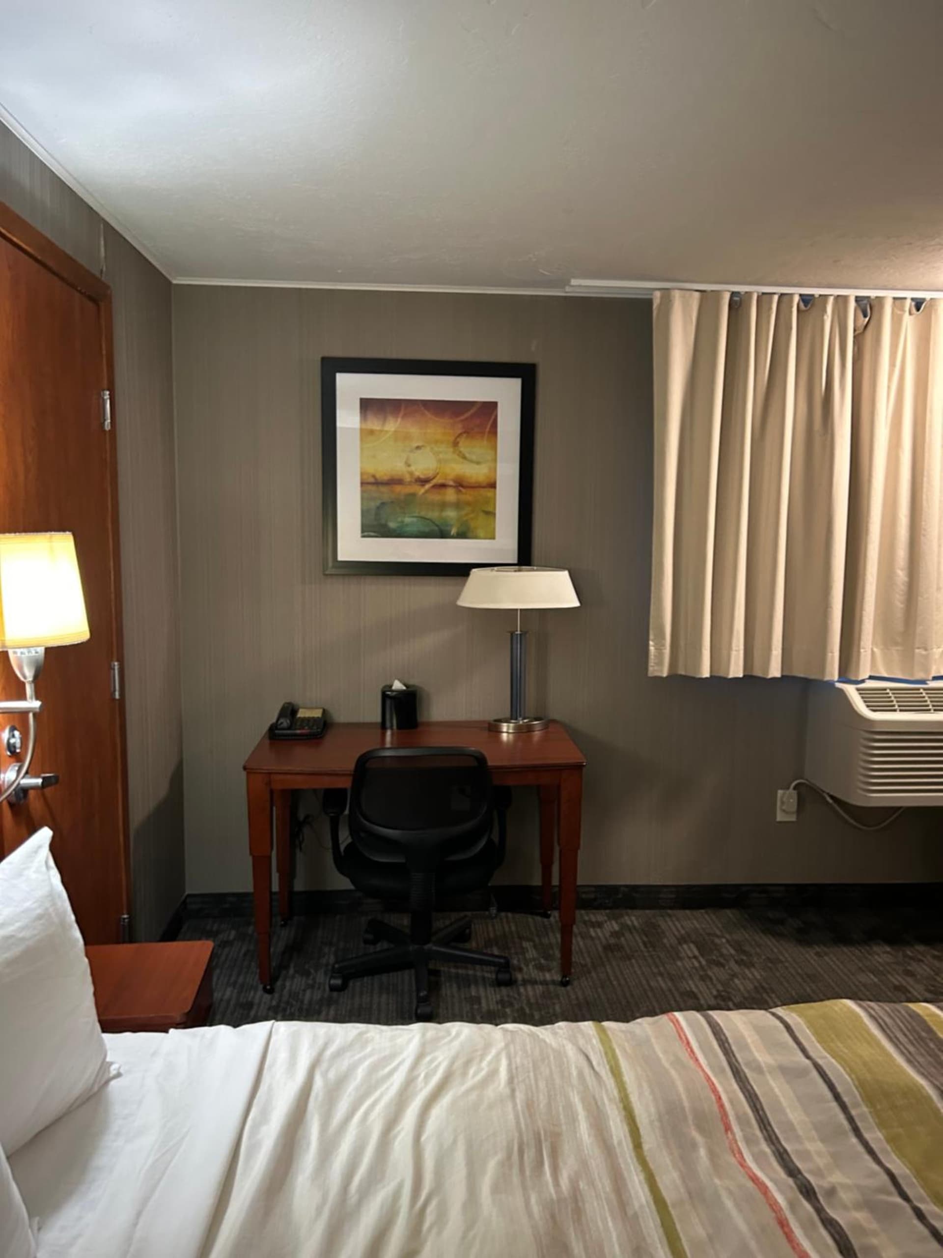 Country Inn & Suites by Radisson, Delta Park North Portland gallery photo in Portland, OR — image 15