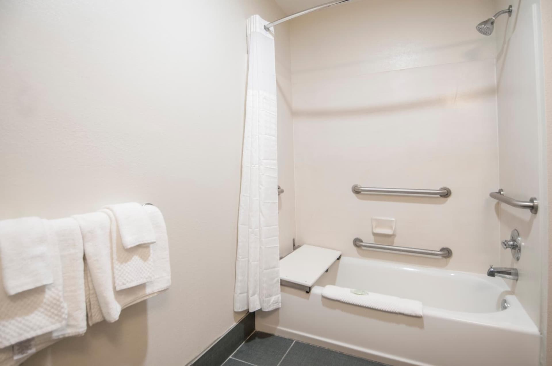 Sleep Inn & Suites Tuscaloosa East interior in Tuscaloosa, AL — gallery photo 2