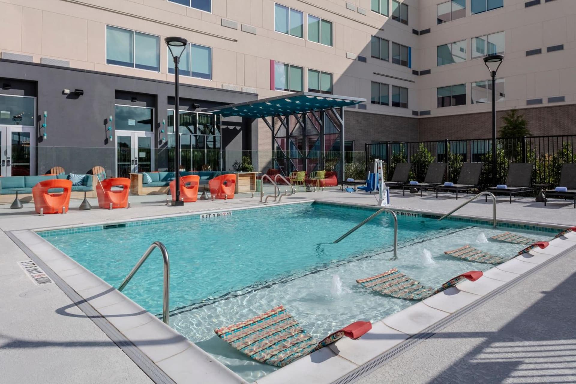 Aloft by Marriott Dallas Arlington South gallery photo in Arlington, TX — image 23