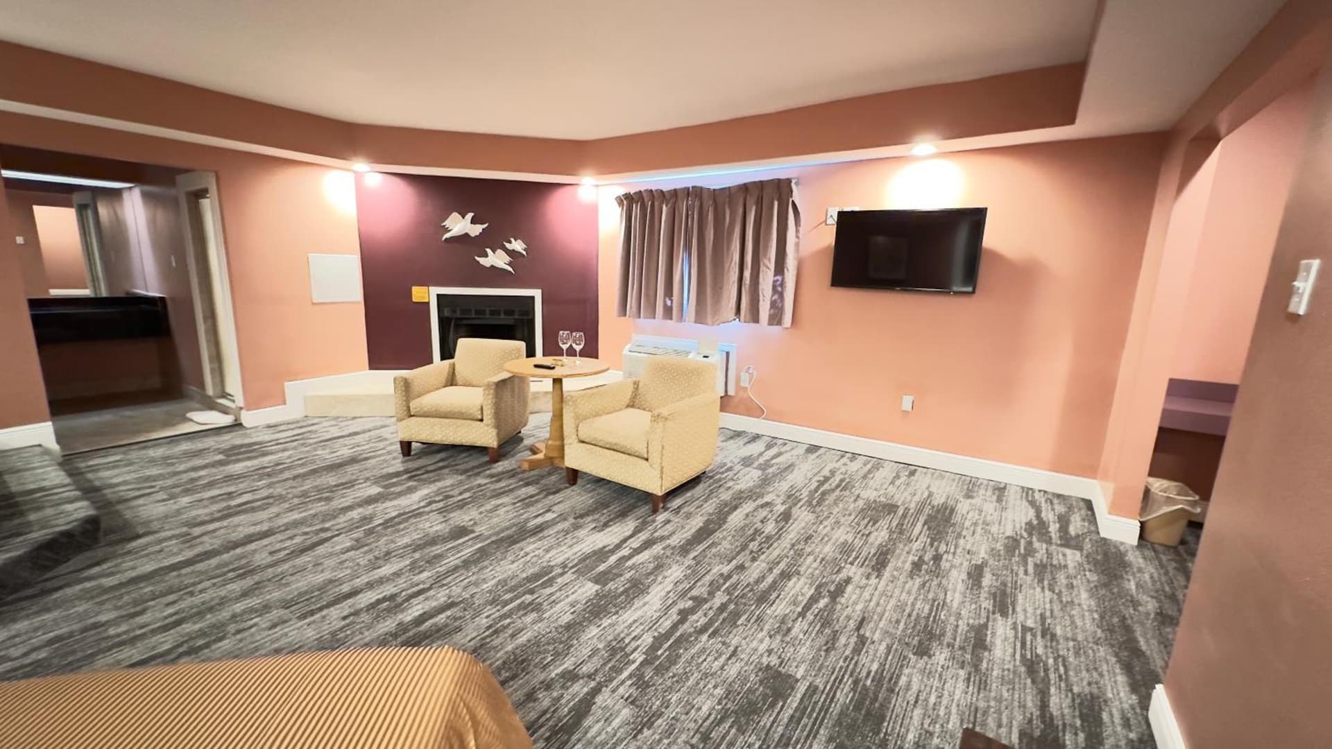 Inn of the Dove Harrisburg-Hershey Romantic Suites gallery photo in Harrisburg, PA — image 254