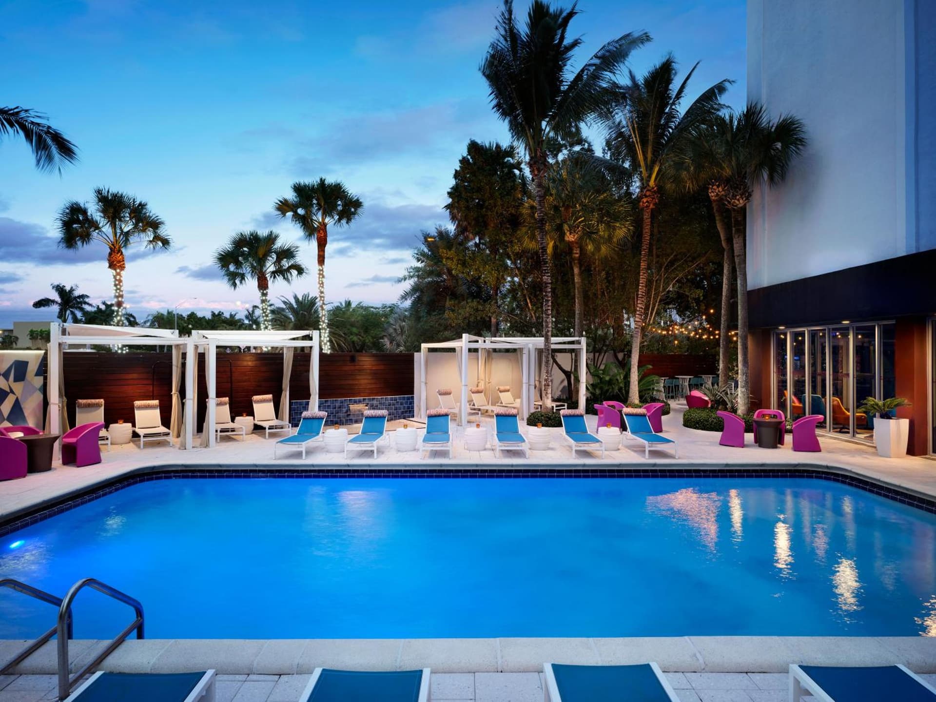 Aloft Miami Dadeland interior in Kendall, FL — gallery photo 2
