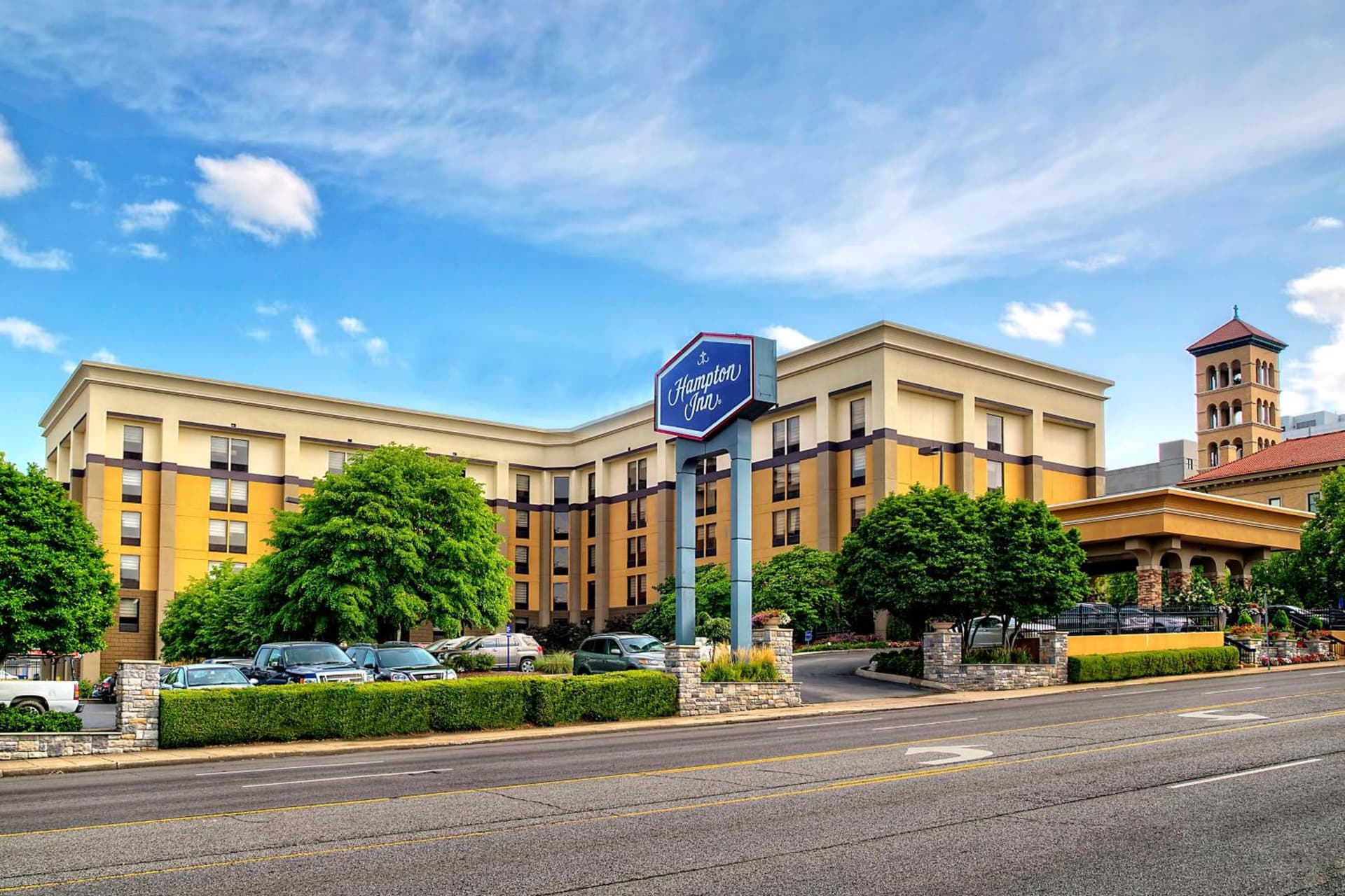 Hampton Inn Nashville / Vanderbilt interior in Nashville, TN — gallery photo 2