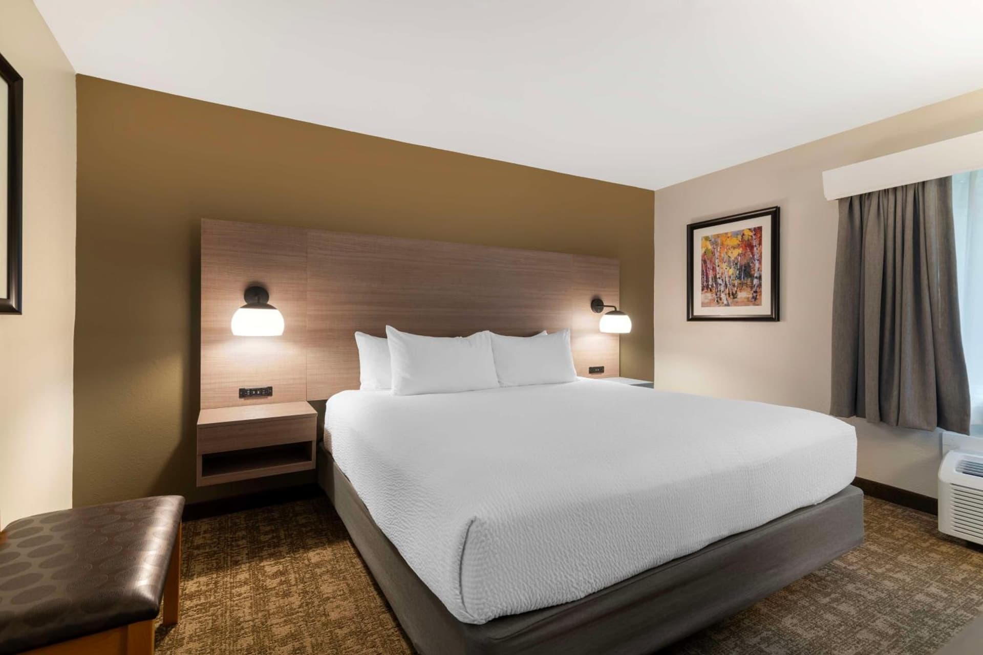Best Western Plus Windjammer Inn & Conference Center gallery photo in Burlington, VT — image 5