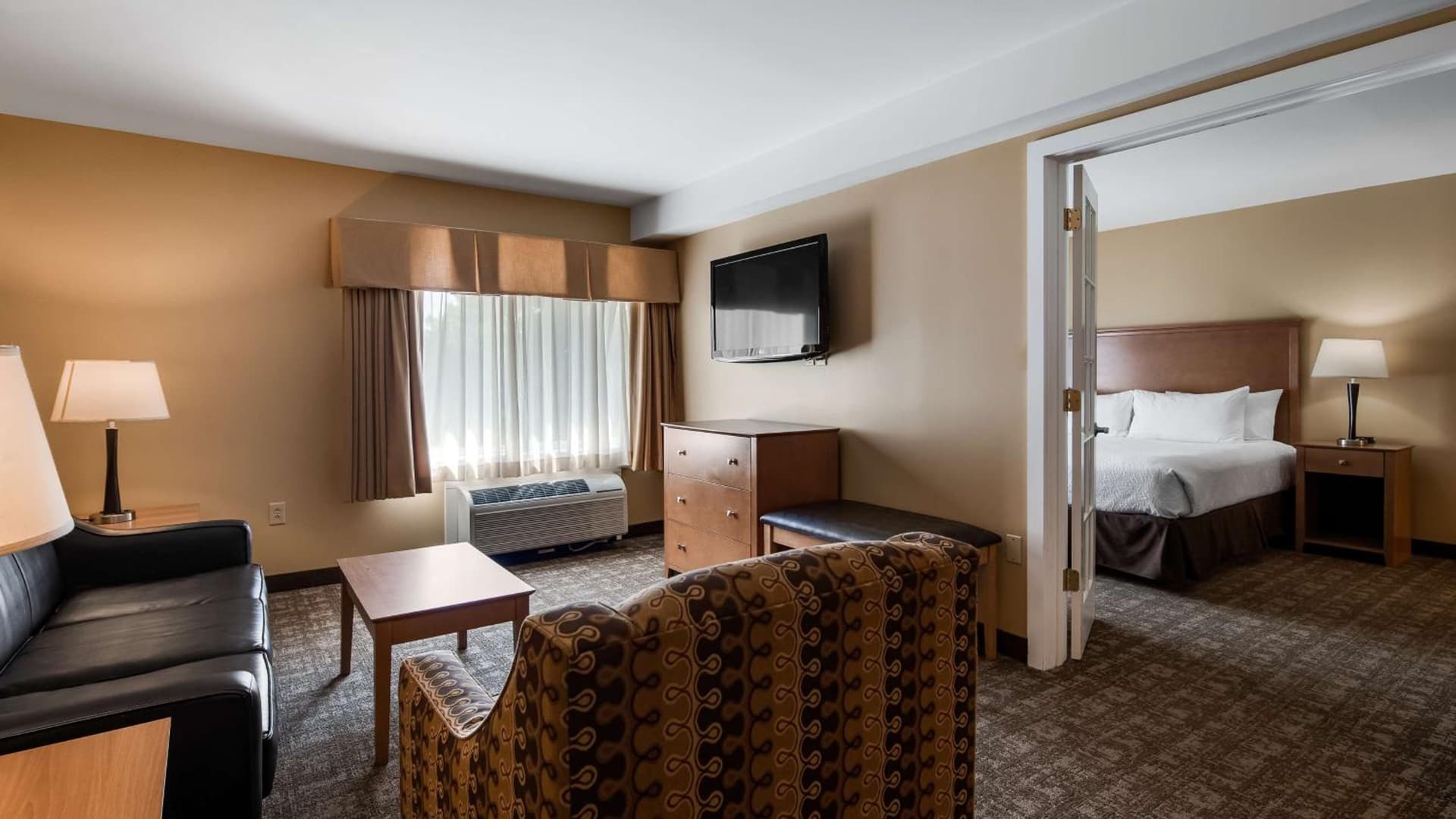 Best Western Plus Windjammer Inn & Conference Center gallery photo in Burlington, VT — image 66