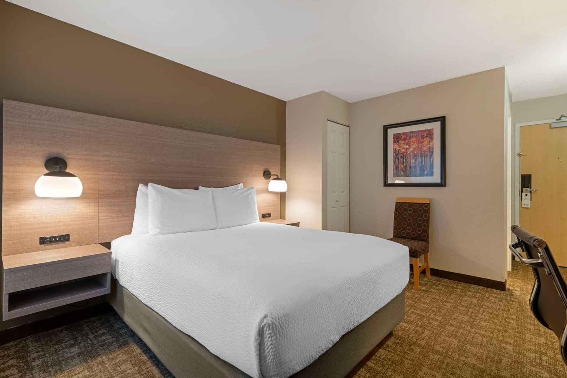 Best Western Plus Windjammer Inn & Conference Center gallery photo in Burlington, VT — image 21