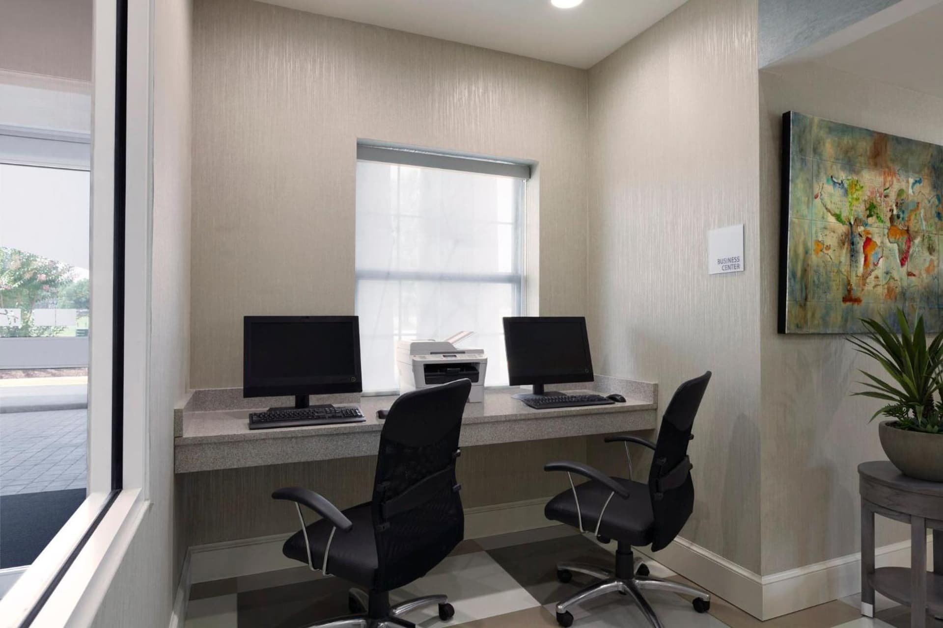 Holiday Inn Express Williamsburg North by IHG interior in Williamsburg, VA — gallery photo 2