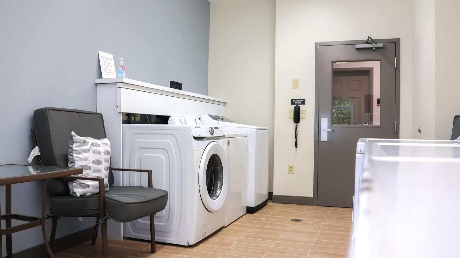 Candlewood Suites - Peoria at Grand Prairie by IHG gallery photo in Peoria, IL — image 81