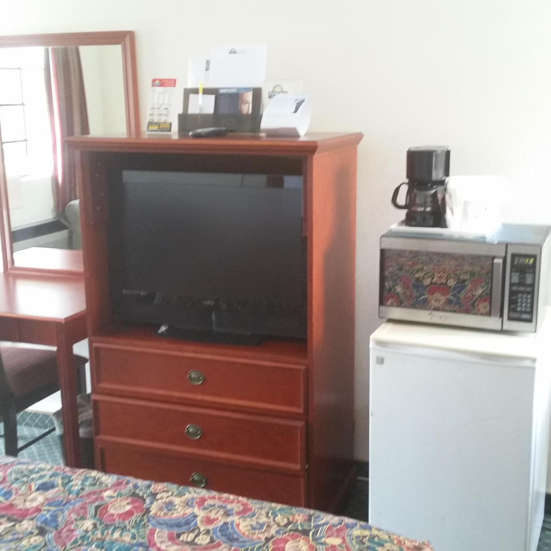 Days Inn by Wyndham Orange Anaheim gallery photo in Orange, CA — image 17