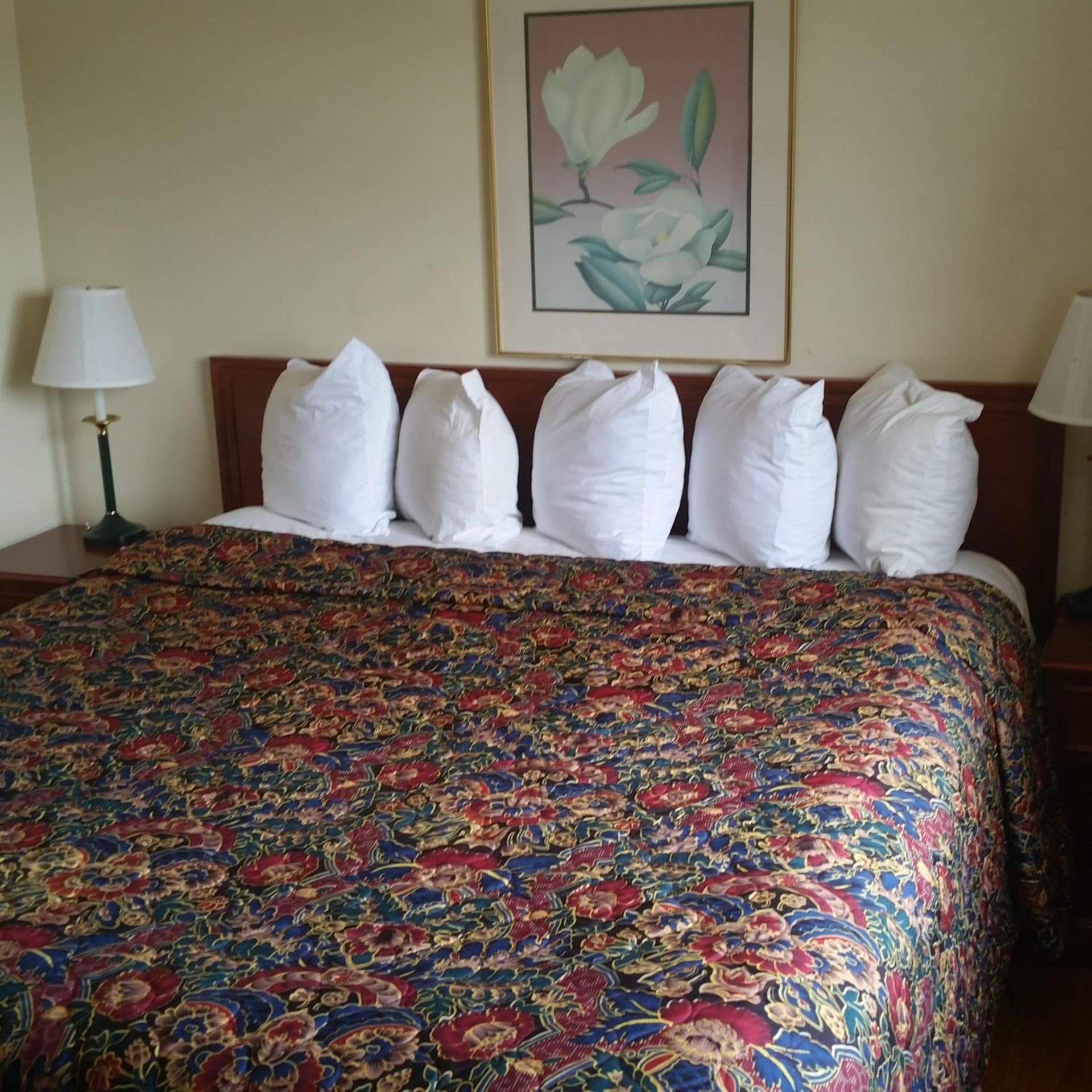 Days Inn by Wyndham Orange Anaheim gallery photo in Orange, CA — image 8