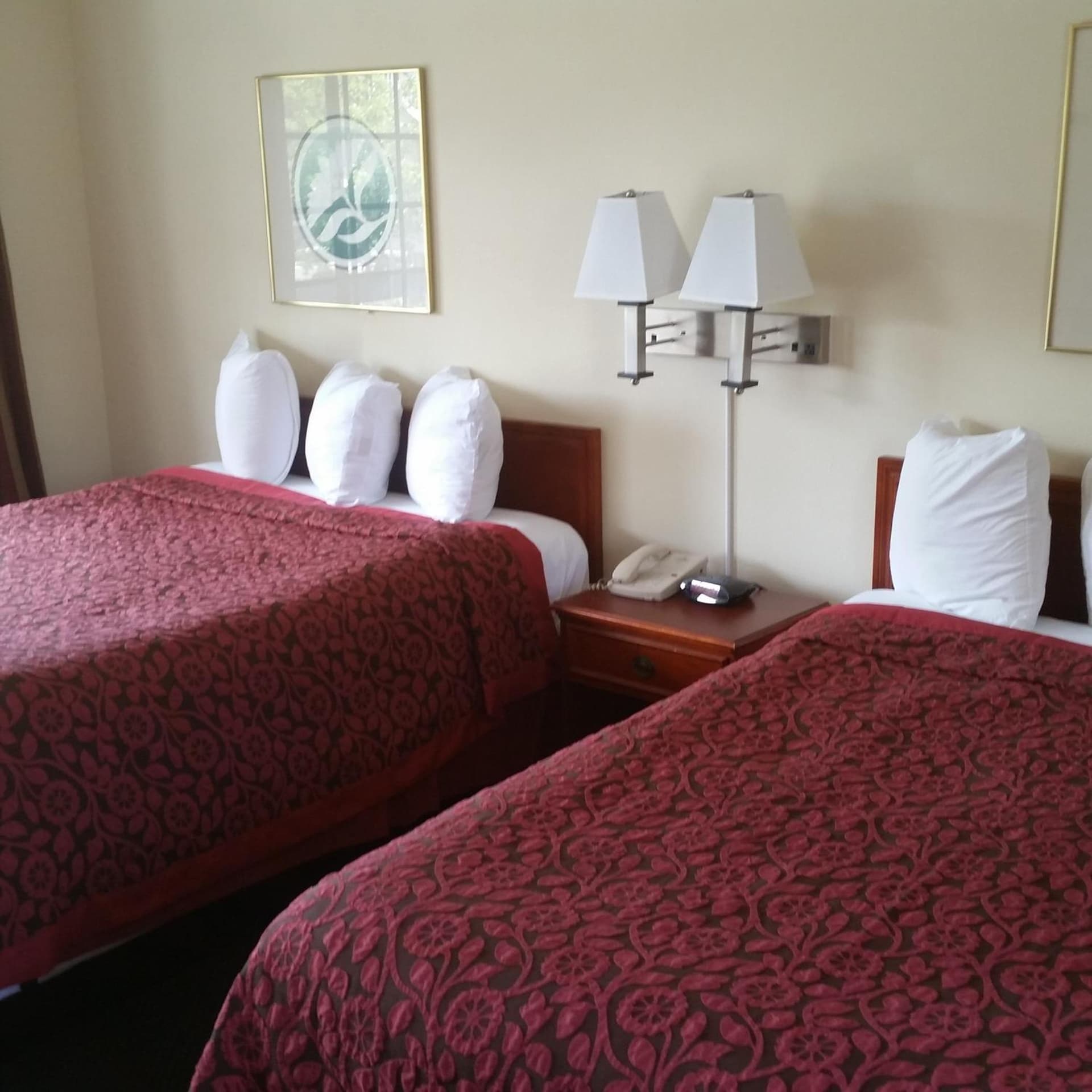 Days Inn by Wyndham Orange Anaheim gallery photo in Orange, CA — image 14