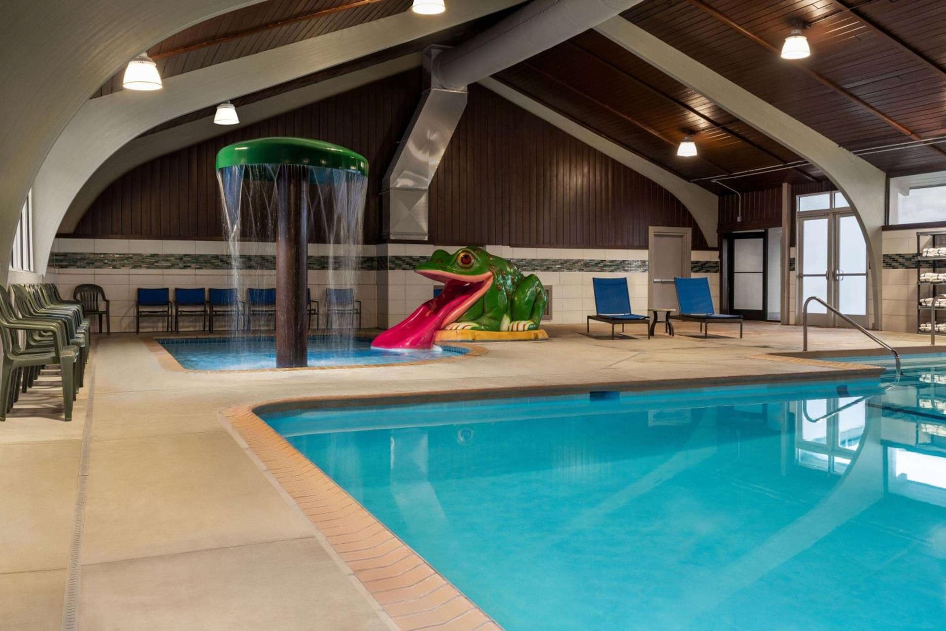 AmericInn by Wyndham Rochester Near Mayo Clinic gallery photo in Rochester, MN — image 11
