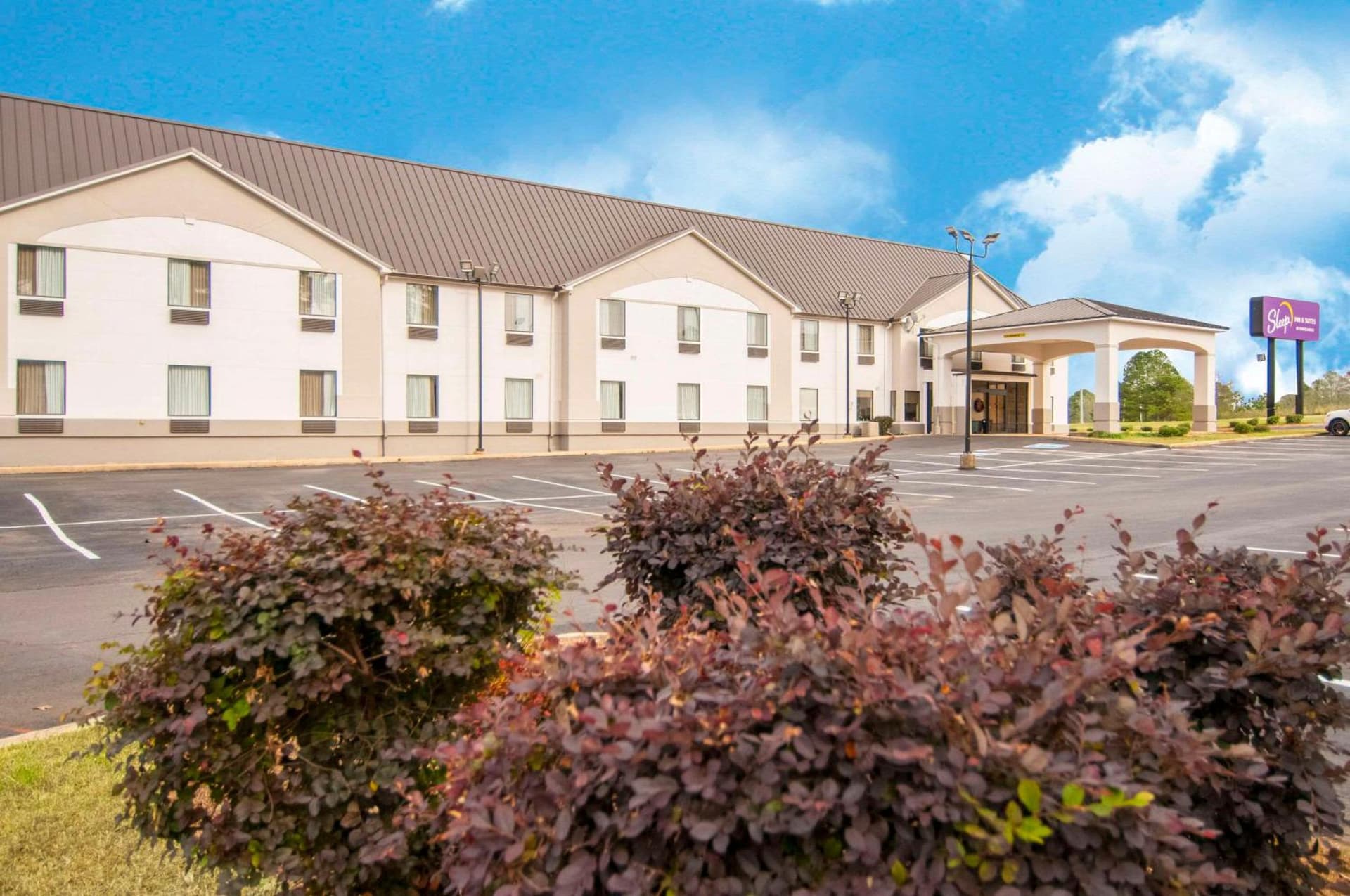 Sleep Inn & Suites Tuscaloosa East interior in Tuscaloosa, AL — gallery photo 2