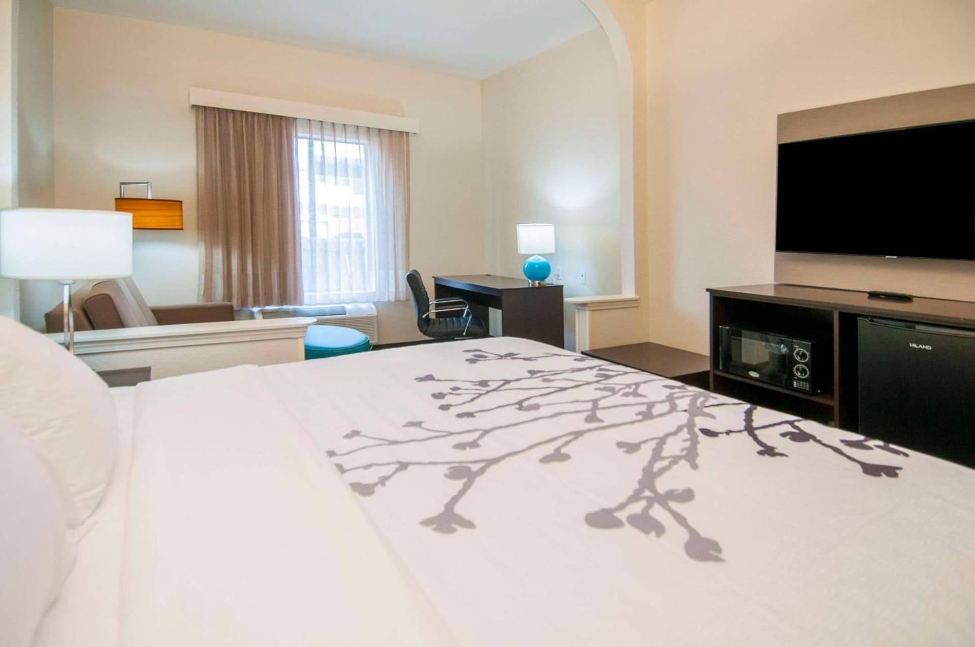 Sleep Inn & Suites Tuscaloosa East gallery photo in Tuscaloosa, AL — image 33