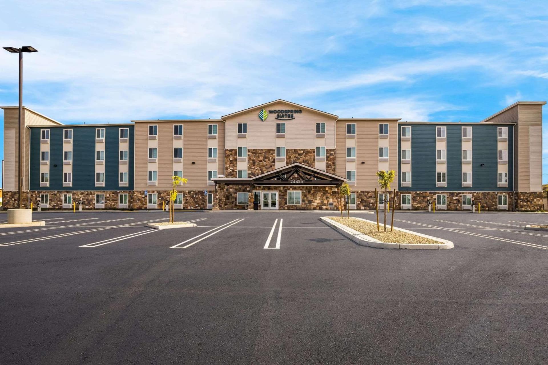 WoodSpring Suites Moreno Valley featured exterior or lobby in Moreno Valley, CA — similar hotel