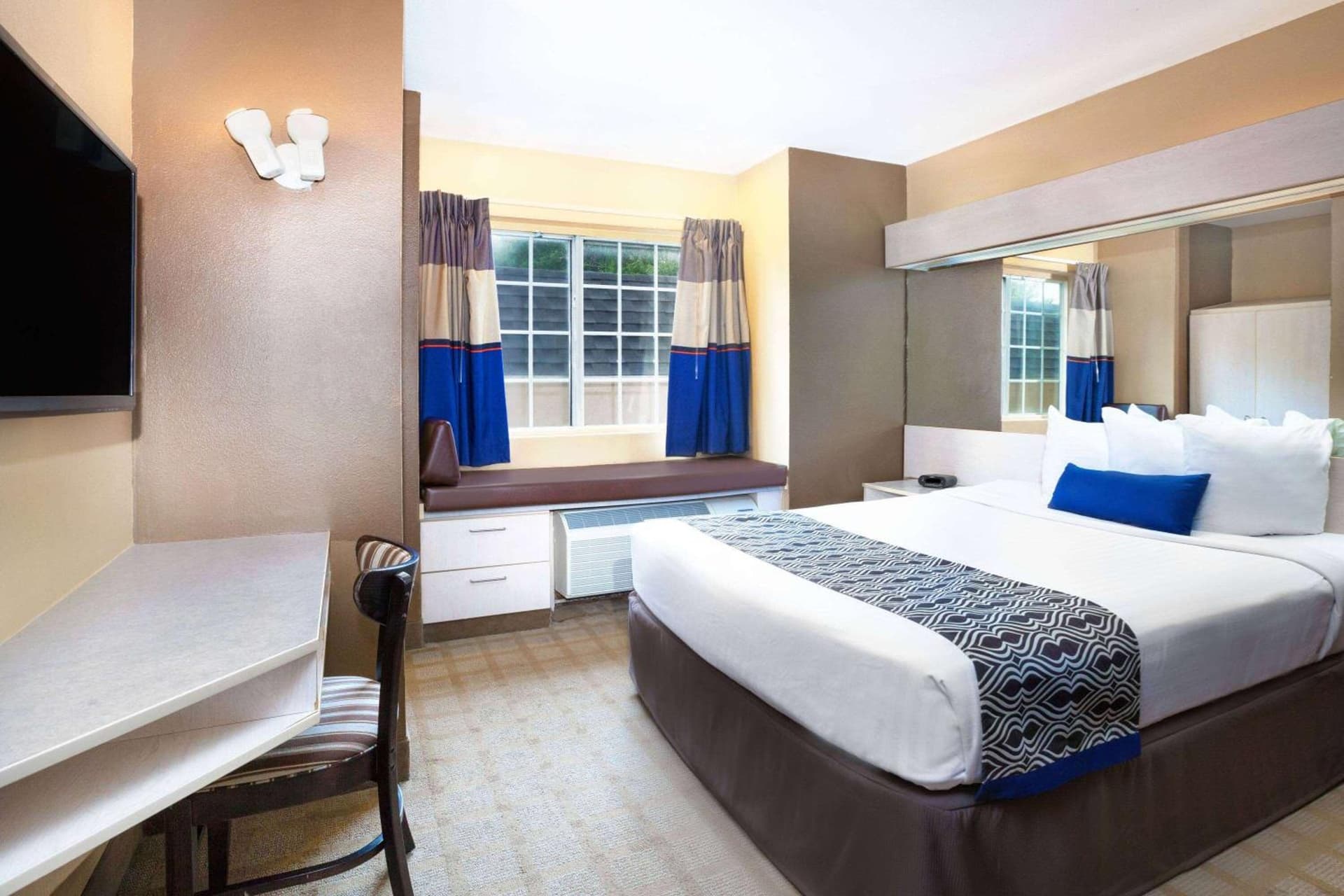 Microtel Inn and Suites Lafayette gallery photo in Lafayette, LA — image 24