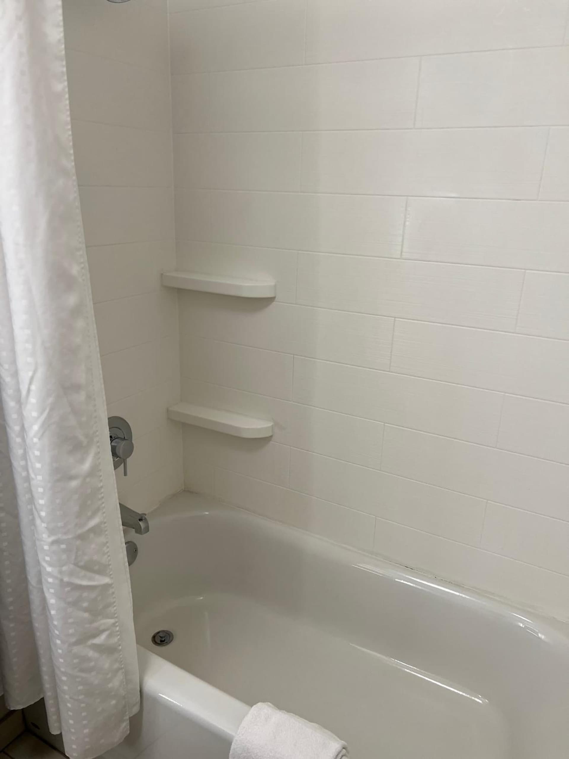 Holiday Inn Express & Suites Mobile - University Area by IHG gallery photo in Mobile, AL — image 12