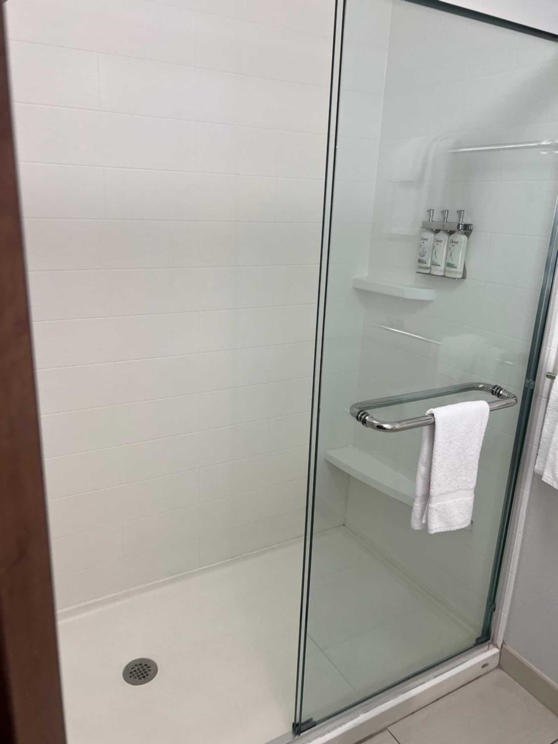 Holiday Inn Express & Suites Mobile - University Area by IHG gallery photo in Mobile, AL — image 26
