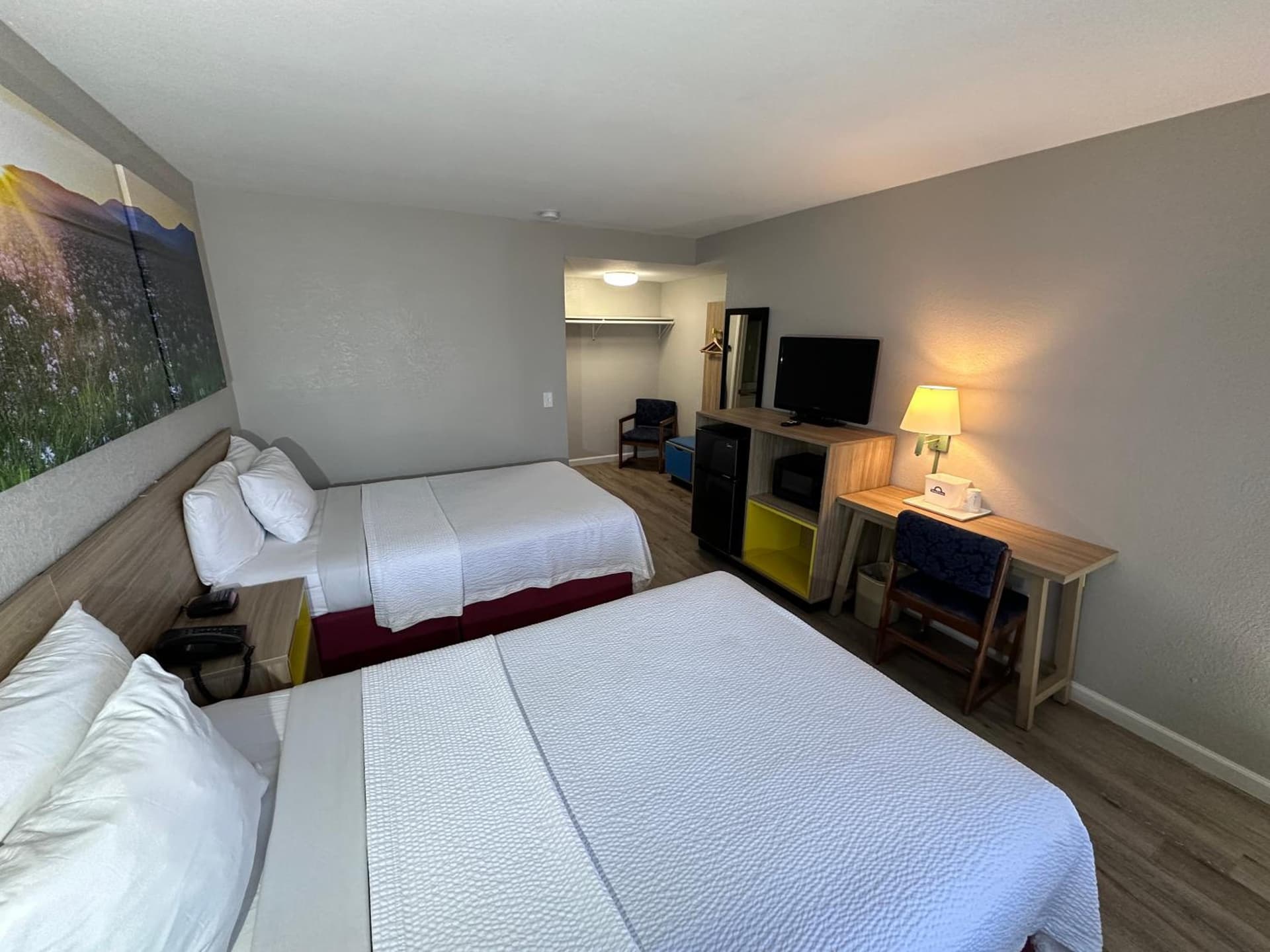 Days Inn by Wyndham San Marcos gallery photo in San Marcos, CA — image 6