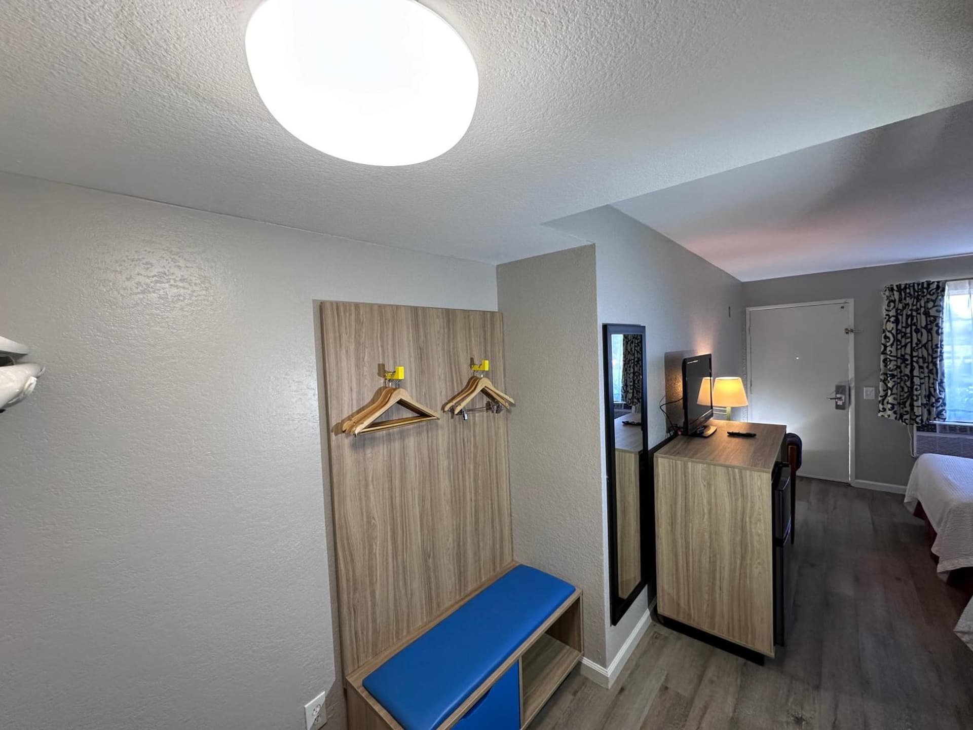 Days Inn by Wyndham San Marcos gallery photo in San Marcos, CA — image 5