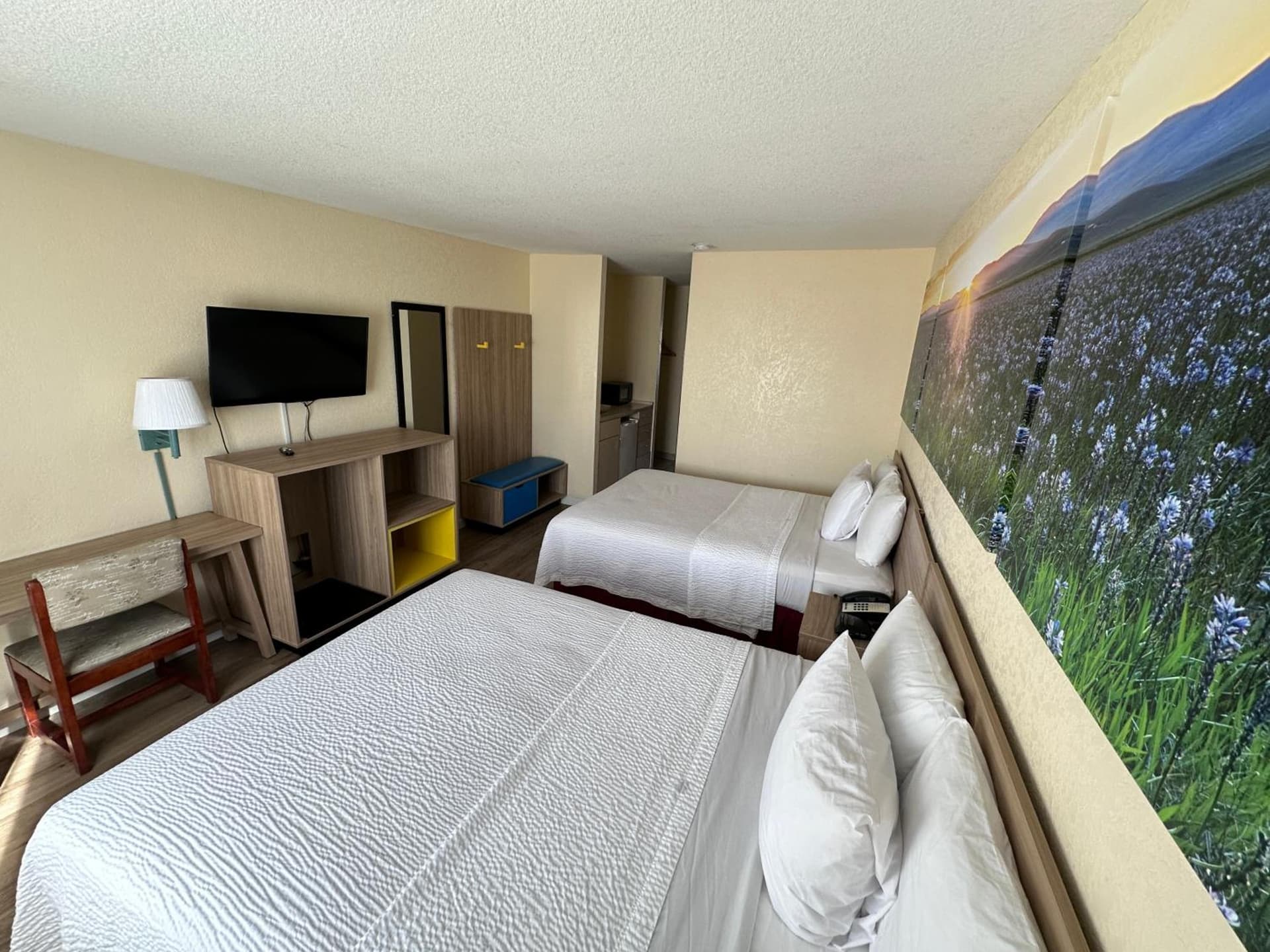 Days Inn by Wyndham San Marcos gallery photo in San Marcos, CA — image 17