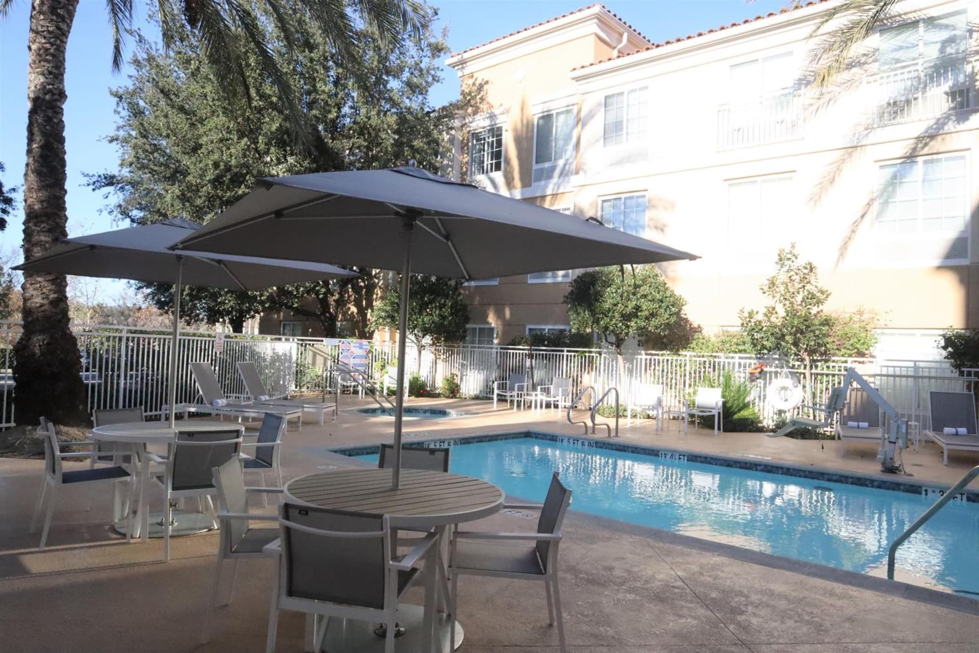 Hilton Garden Inn Calabasas gallery photo in Calabasas, CA — image 6