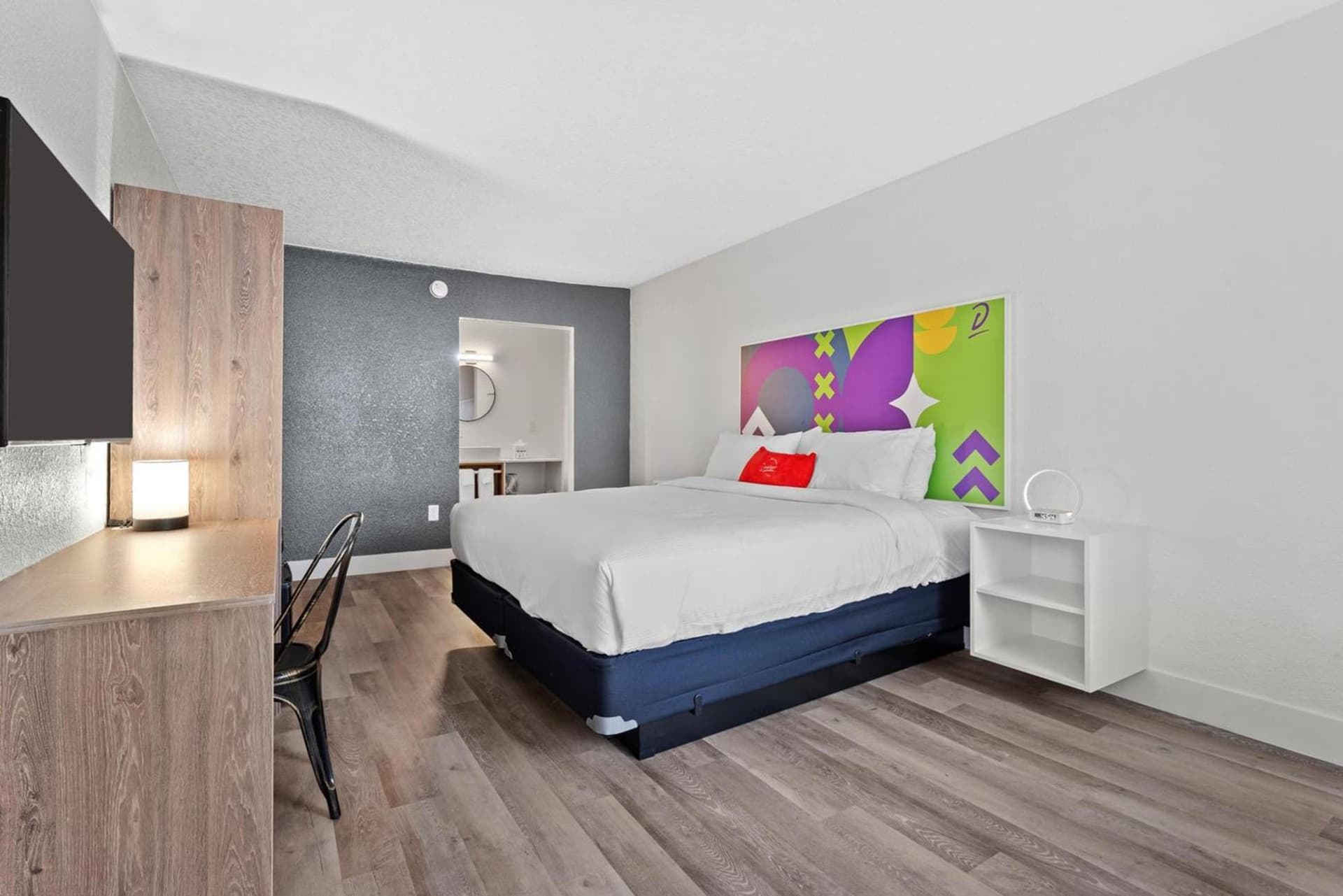 Baymont by Wyndham Jacksonville Airport property views in Jacksonville, FL — gallery photo 3