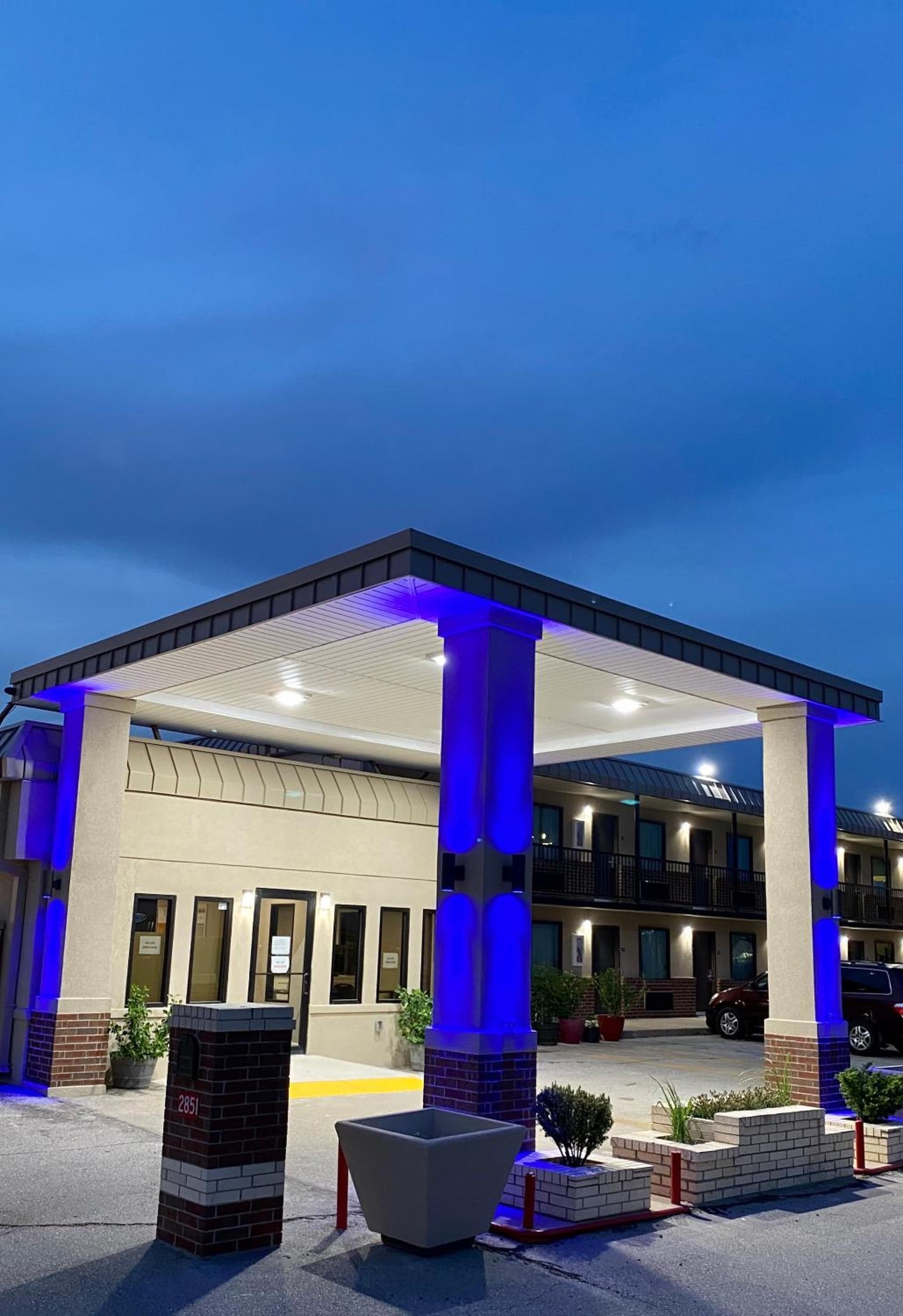 Hotel 81 El Reno property views in El Reno, OK — gallery photo 3