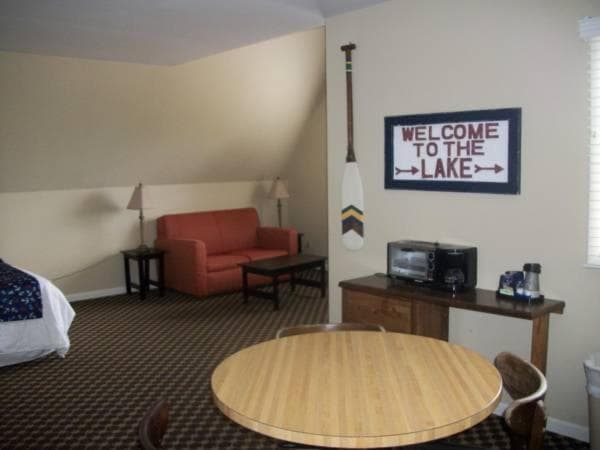 Michillinda Lodge Resort gallery photo in Whitehall, MI — image 141