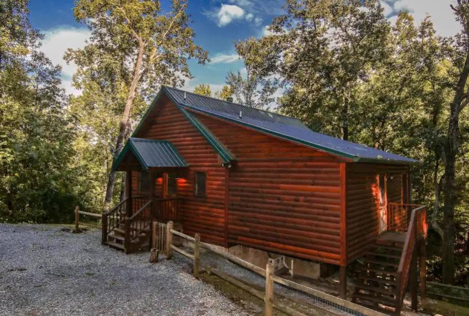 Margaret Hollow featured exterior or lobby in Sevierville, TN — similar hotel