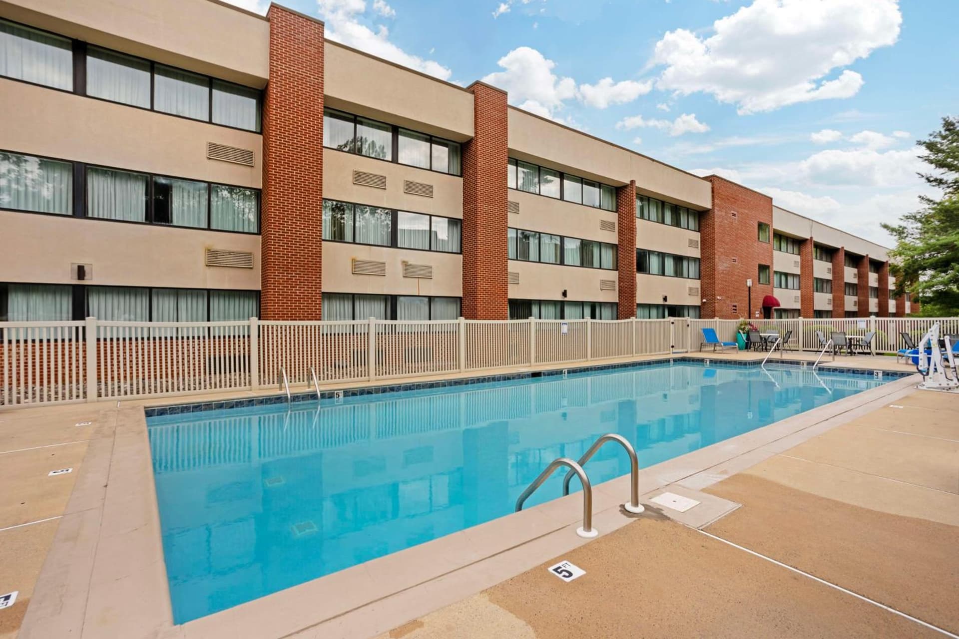 Best Western Plus Reading Inn & Suites gallery photo in Reading, PA — image 10