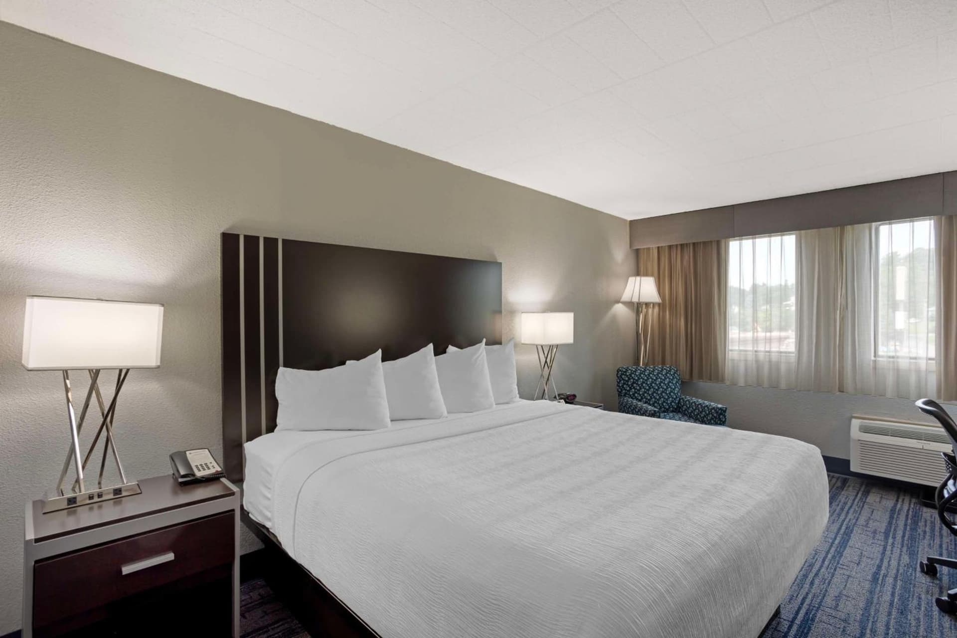 Best Western Plus Reading Inn & Suites gallery photo in Reading, PA — image 27