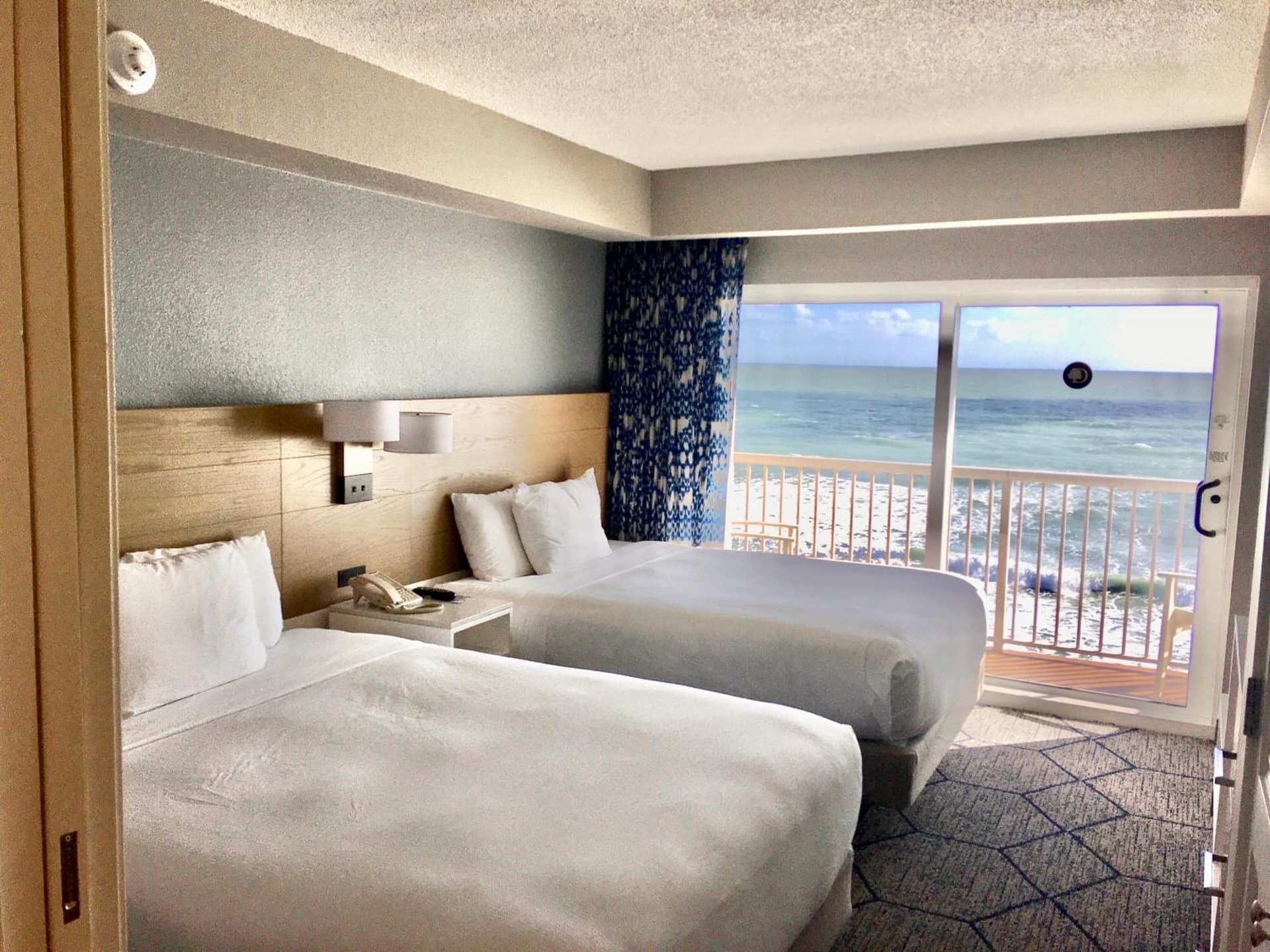 DoubleTree Suites by Hilton Melbourne Beach Oceanfront gallery photo in Melbourne, FL — image 47
